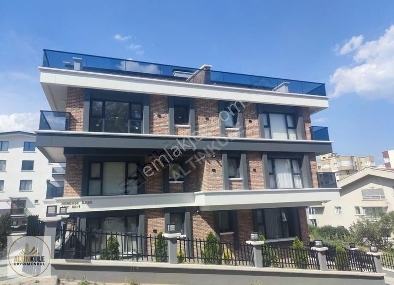 İlker Caddesinde Lüks Sıfır 3+1 Daire