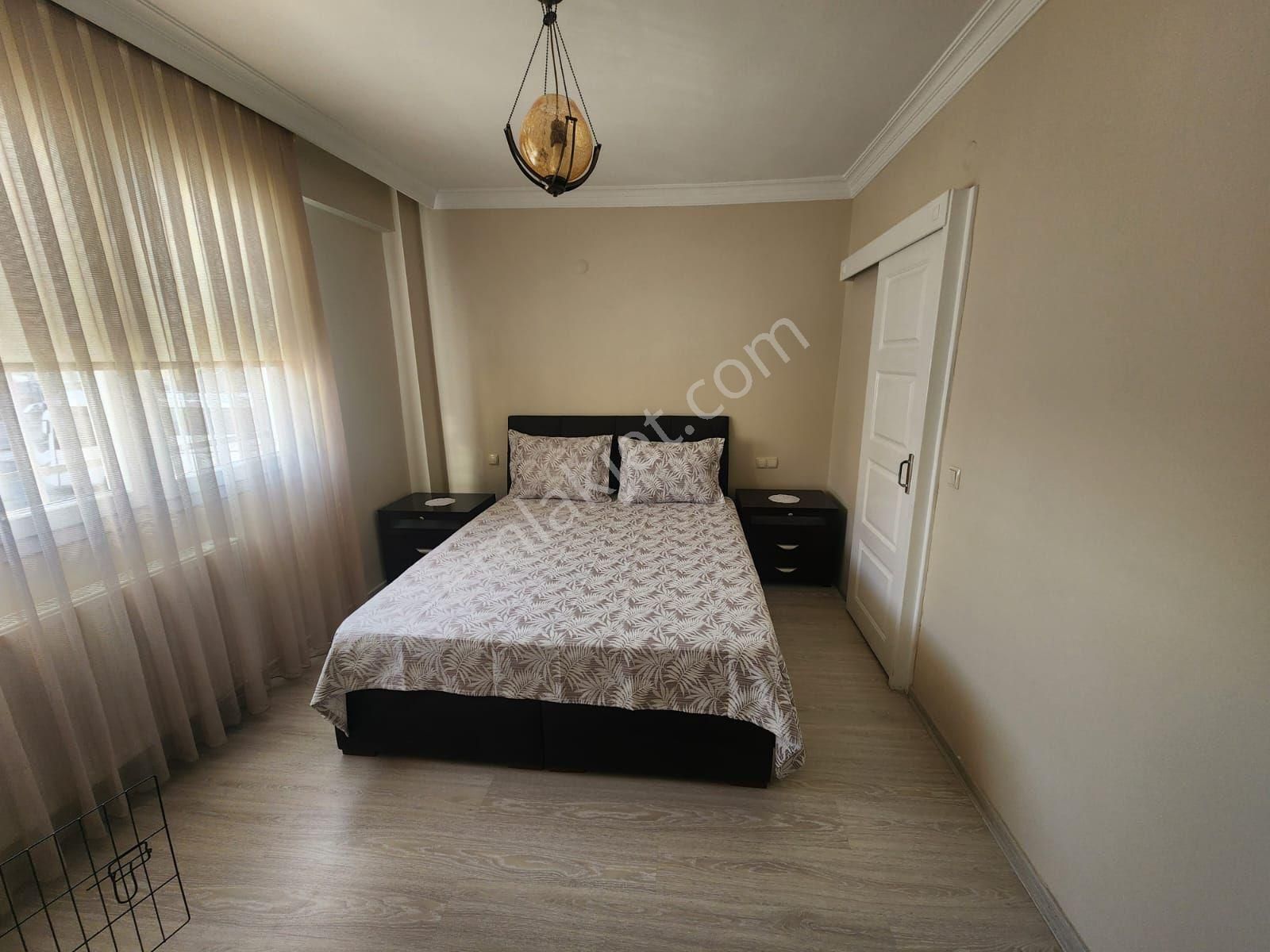 Kuşadası, Kadınlar Denizinde Denize 60 Mt Satılık Bina - Görsel 26