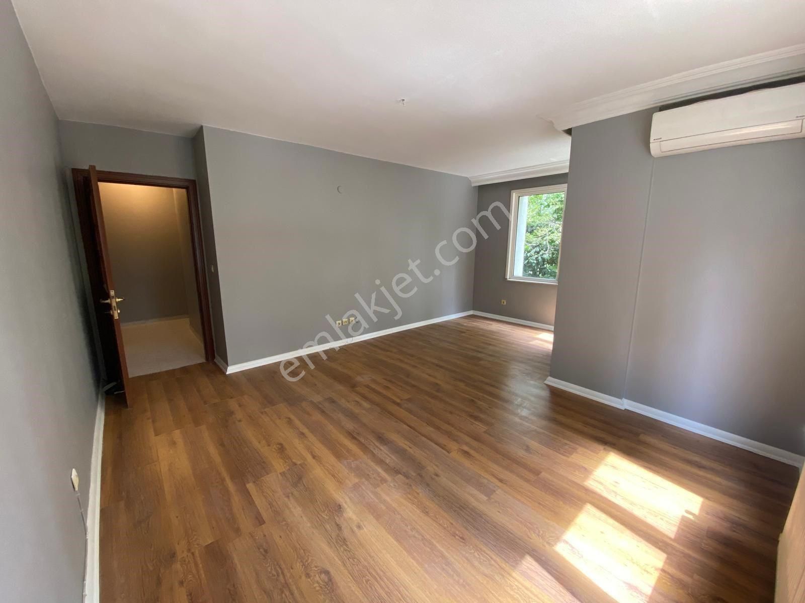 Met'den Suadiye Ayşeçavuş Caddesine Yakın 90m2 2+1 Daire - Görsel 11