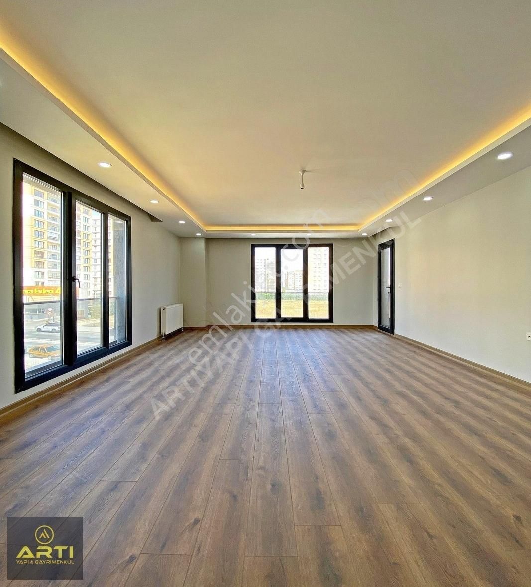 Beylikdüzü Marmara Mahallesinde Sıfır 3+1 Geniş M2 Satılık Daire
