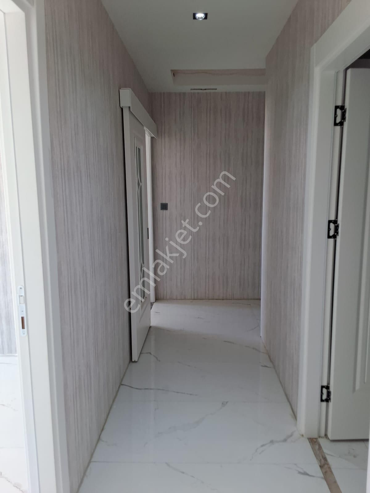 Karşıyaka Mah 3+1 Ultra Lüks 170 M2 Site İçi Daire - Görsel 24