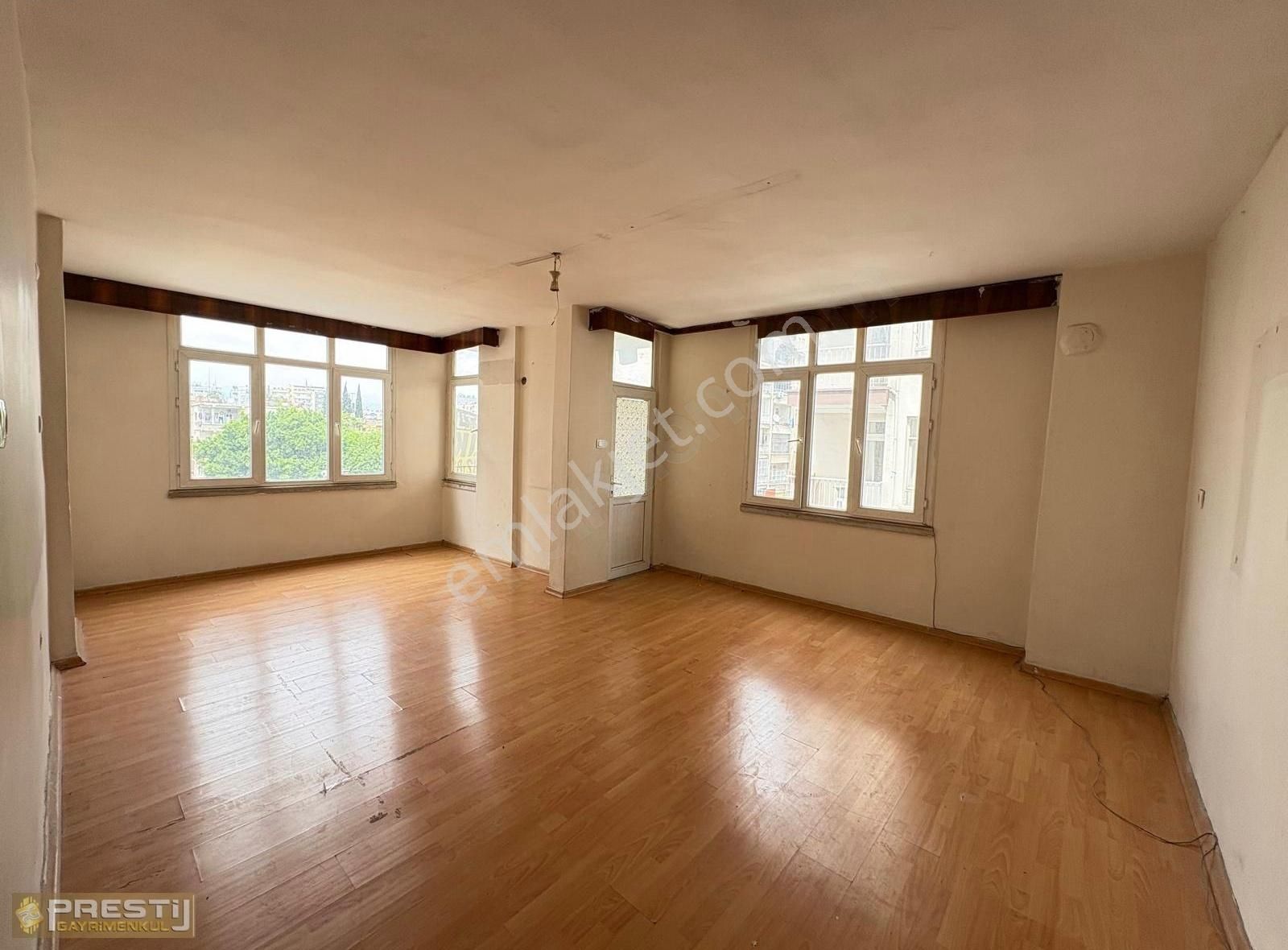 Prestij'den Hamidiye'de Cadde Üzeri Asansörlü Tertemiz 3+1 Daire