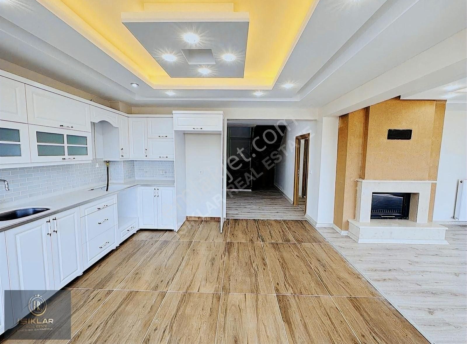 Enes Işık 'tan Yeşilyurt Da Hasarsız Sıfır Villa