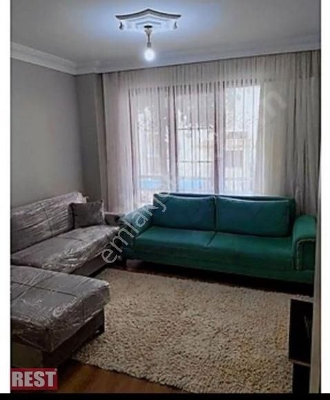Cihangir Mahallesinde Temiz Eşyalı Kiralık Daire
