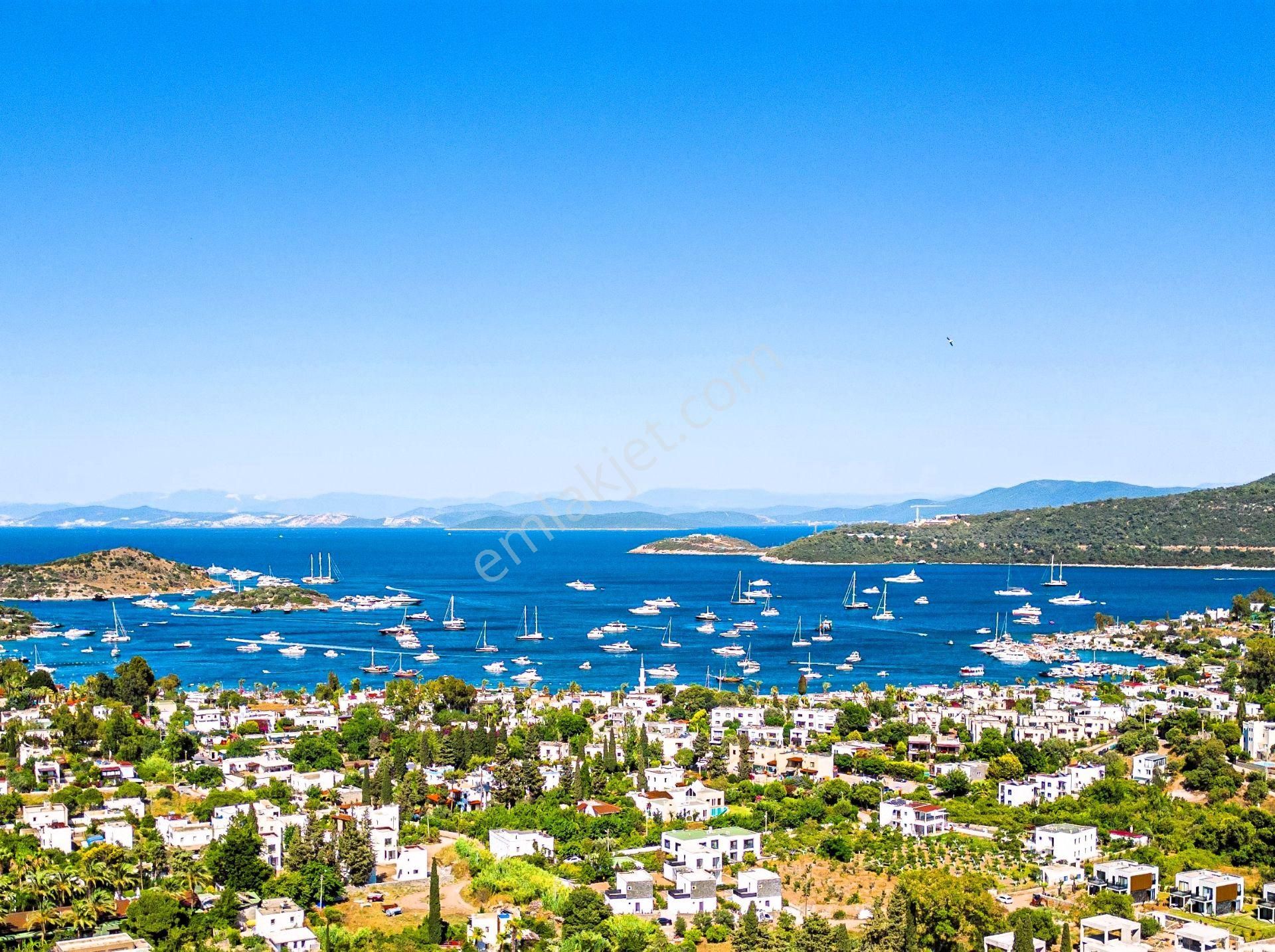 Bodrum Türkbükü Güvenlikli Sitede Deniz Manzaralı Satılık Villa