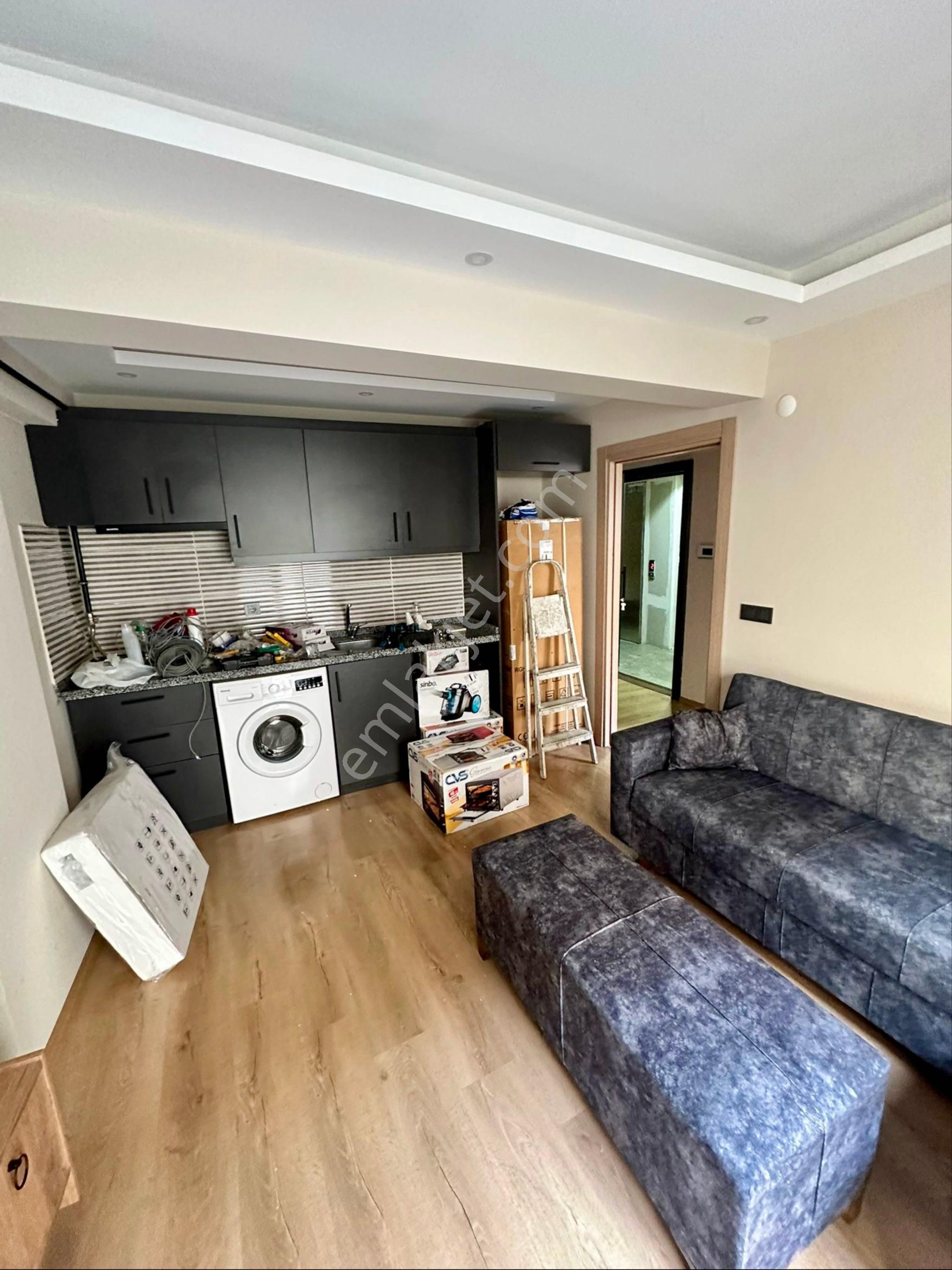 Mecidiyeköy'de Full Eşyalı Asansörlü 3+1 Lüks Daire