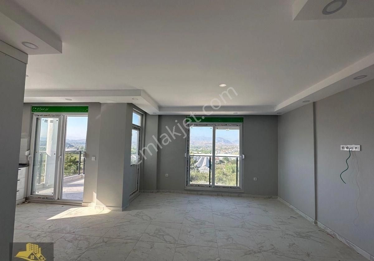 Manavgatta Satılık Asansörlü Garajlı 3+1 Lüks Daire - Görsel 11