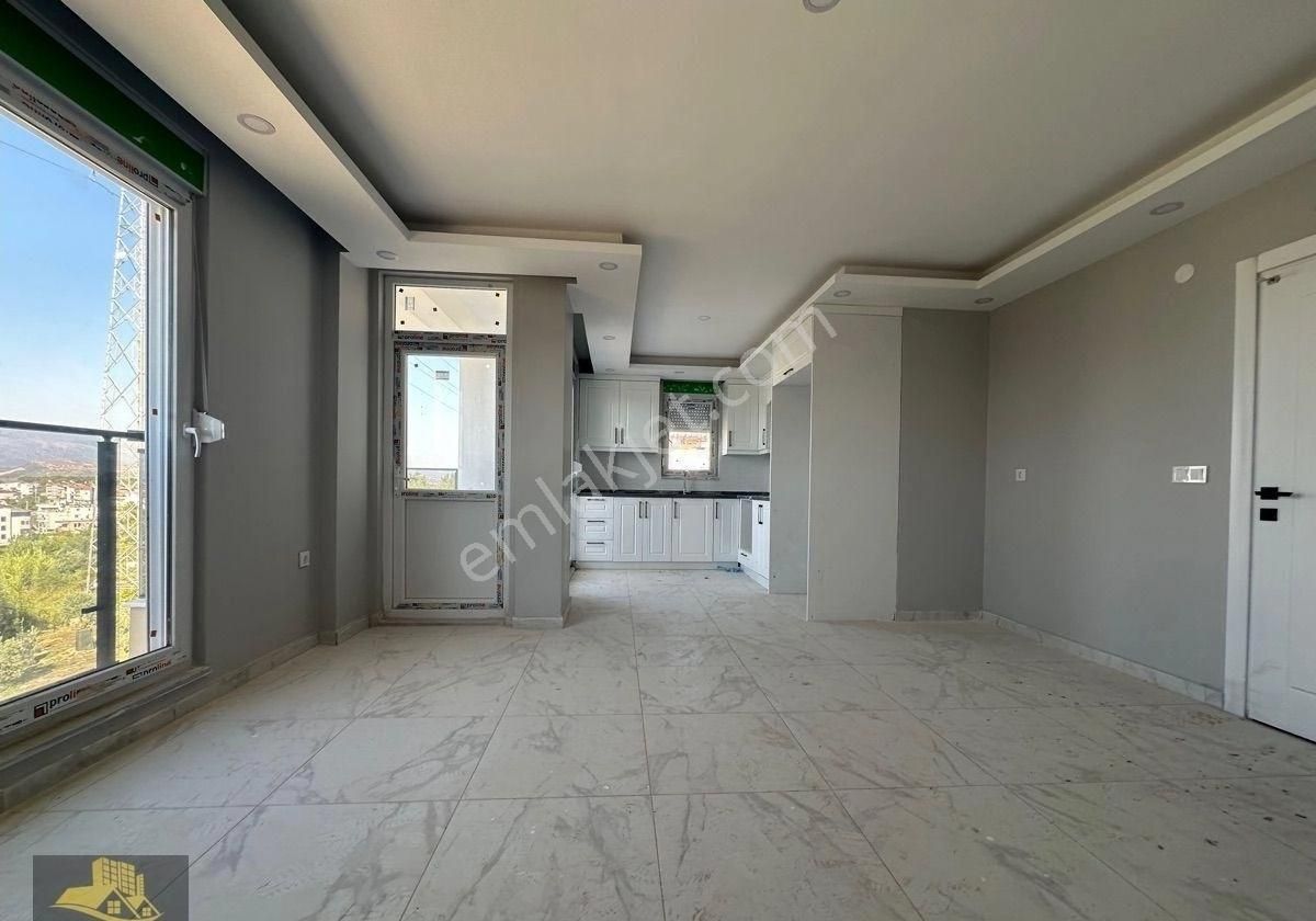 Manavgatta Satılık Asansörlü Garajlı 3+1 Lüks Daire - Görsel 12