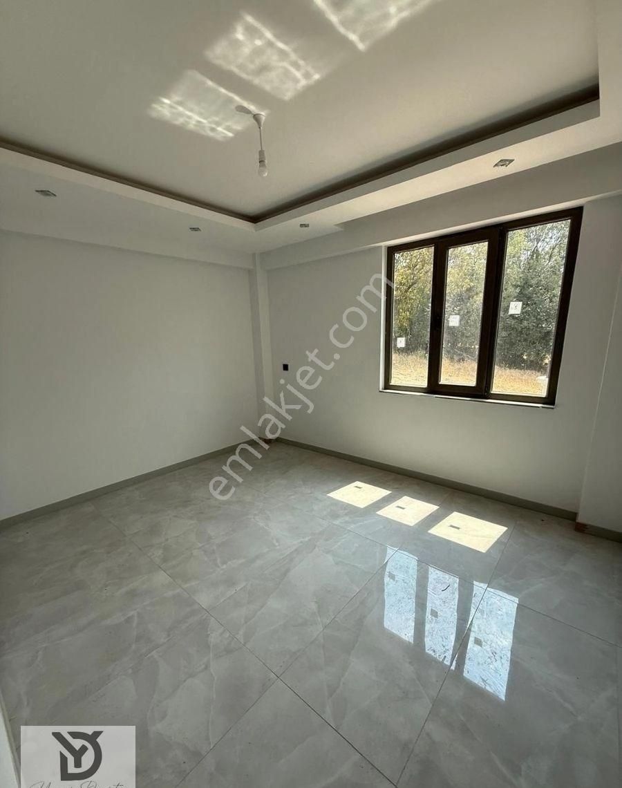 Şemiklerde Lüxs İşcilik Daireler