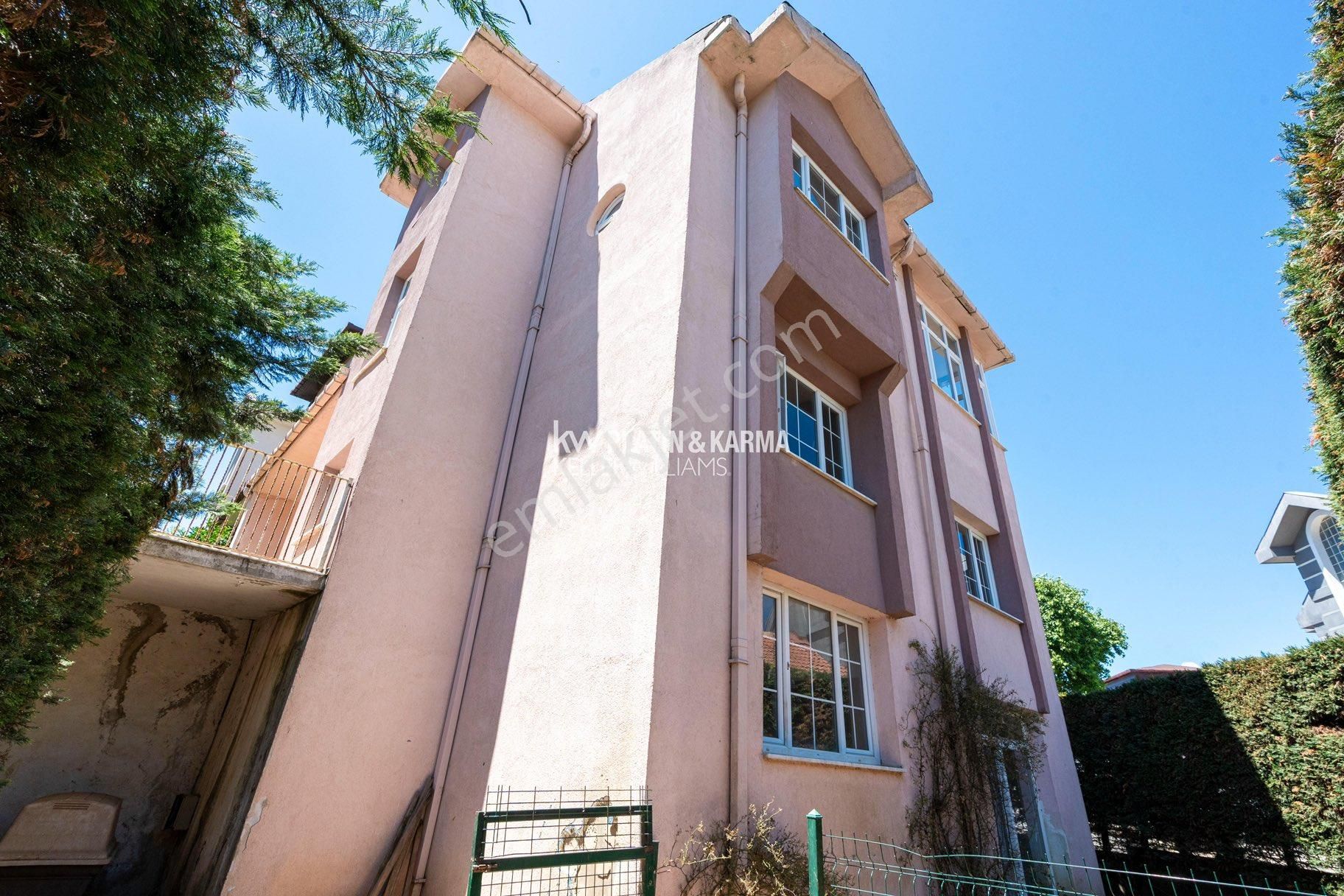 Sarıyer Uskumruköy Bizim Vadi Sitesi Köşe İkiz Villa