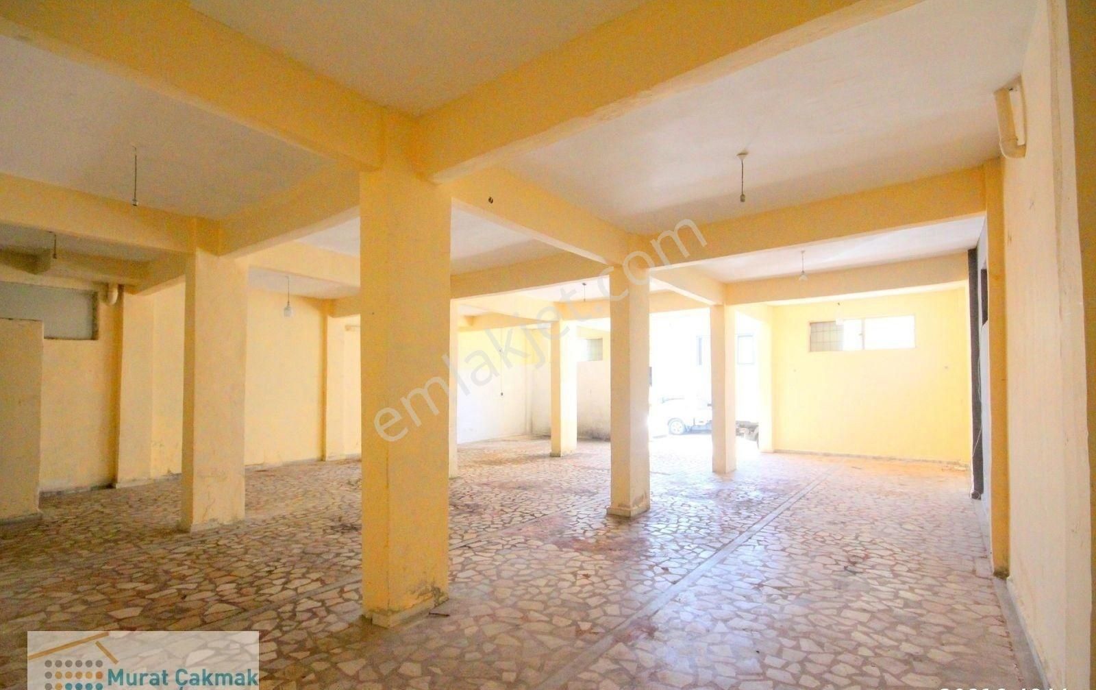 Kiralık Ferahevler 250m2 Depo Yüksek Tavan Düz Giriş