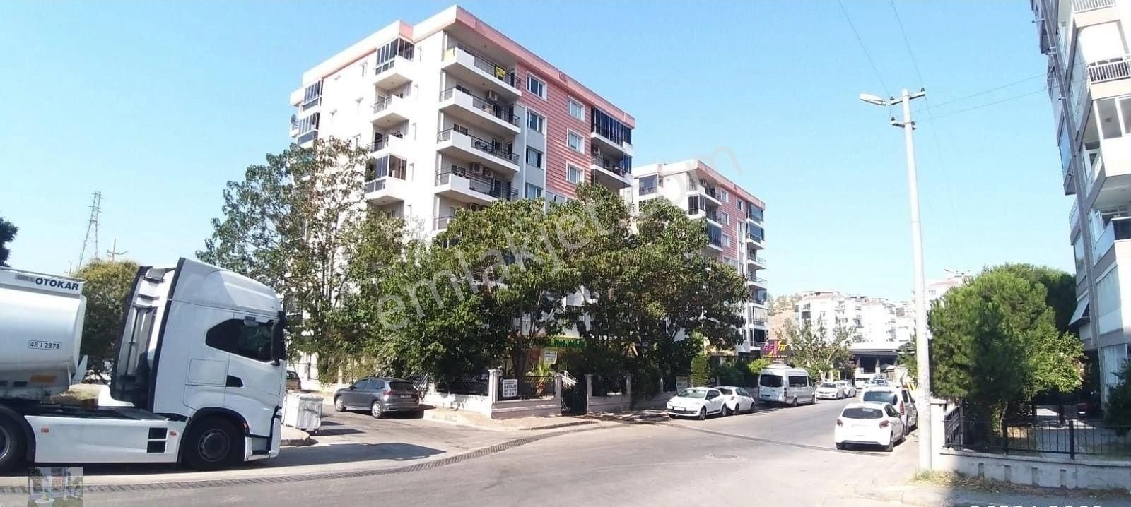 Karşıyaka Z. Hanım Mah Yankı Sitesi Boş Kiralık 3+1 Daire Kanıt