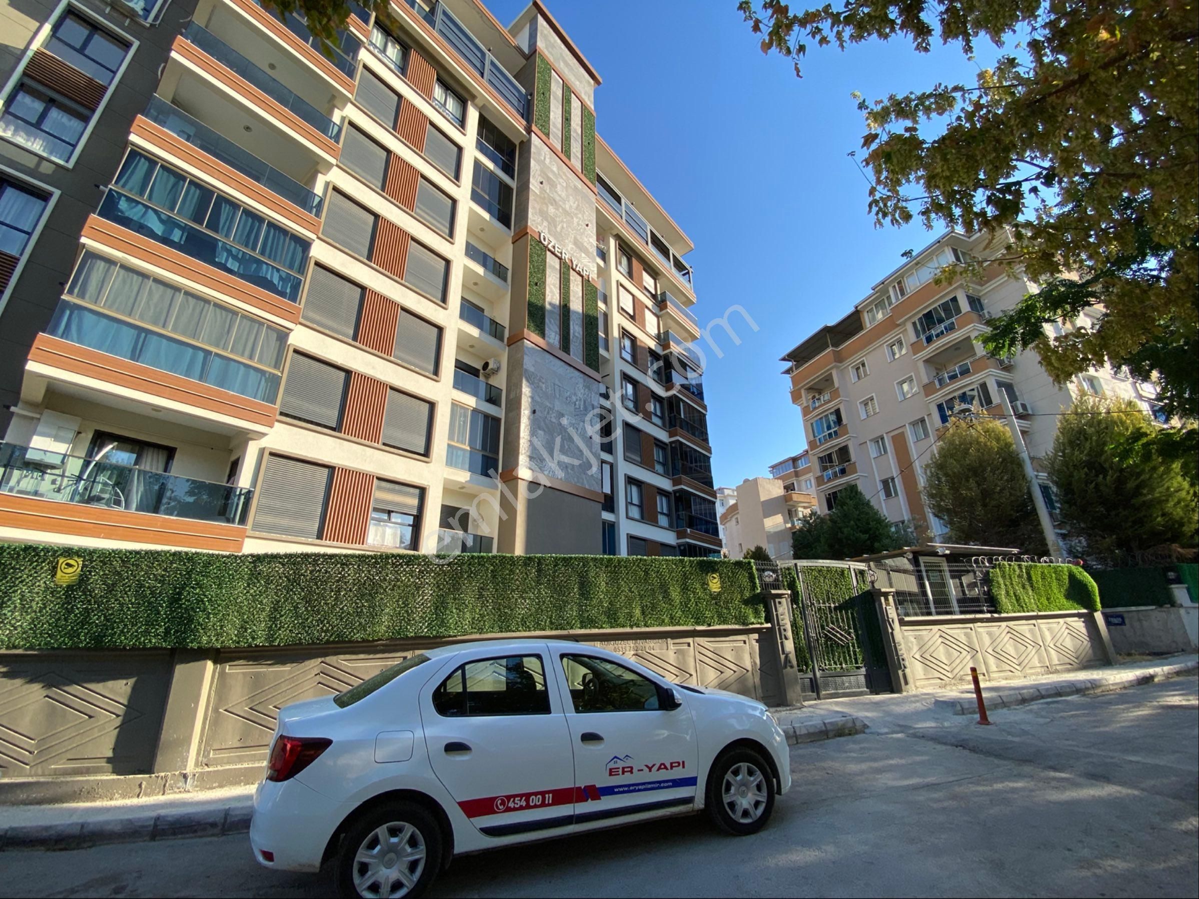 Er Yapı Emlak Ofisinden 2+1 Doğal Gazlı Balkonlu Kiralık Daire