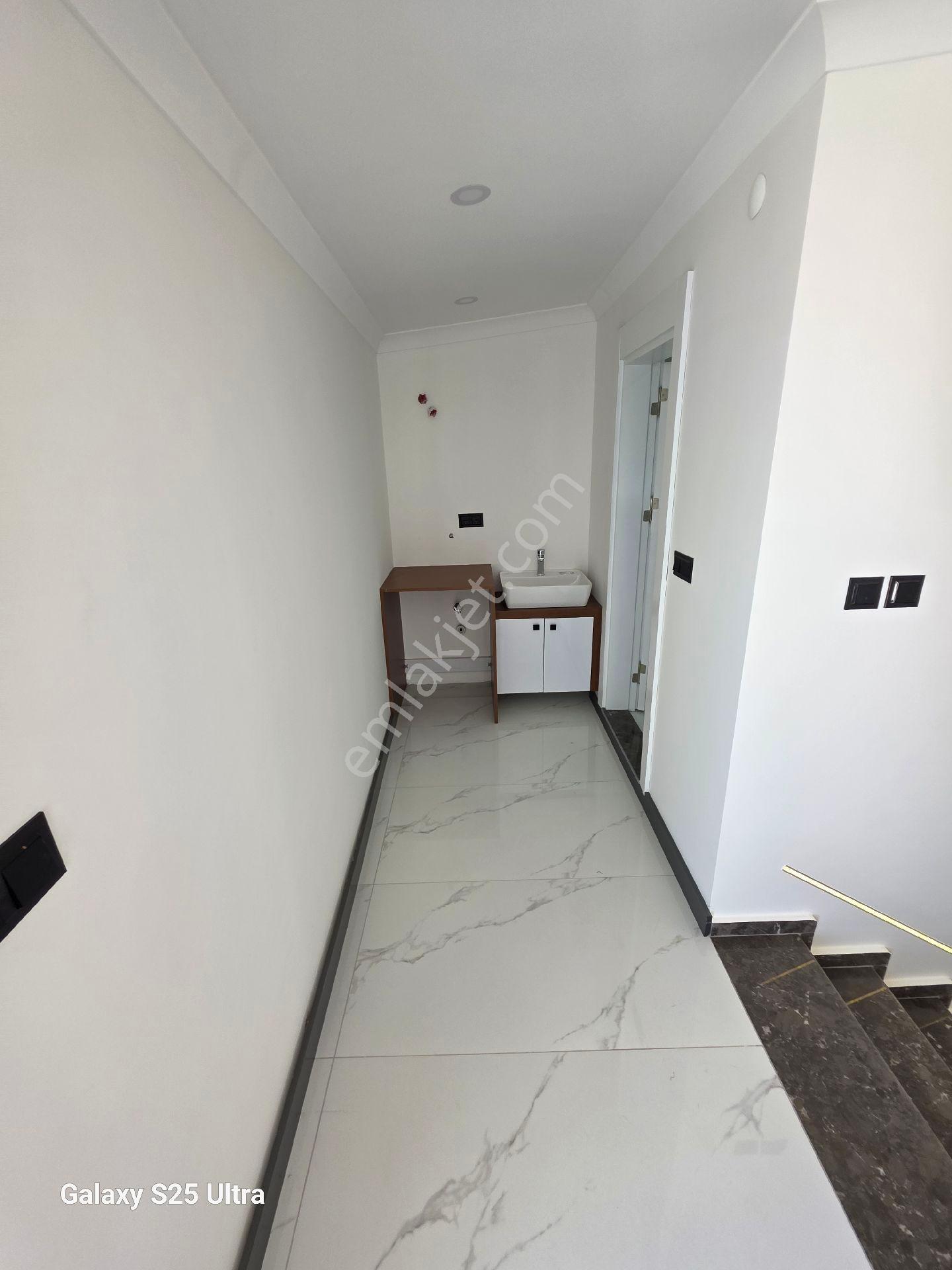 Didim Efeler Mahallesinde Satılık Müstakil Havuzlu Tripleks Villa - Görsel 23