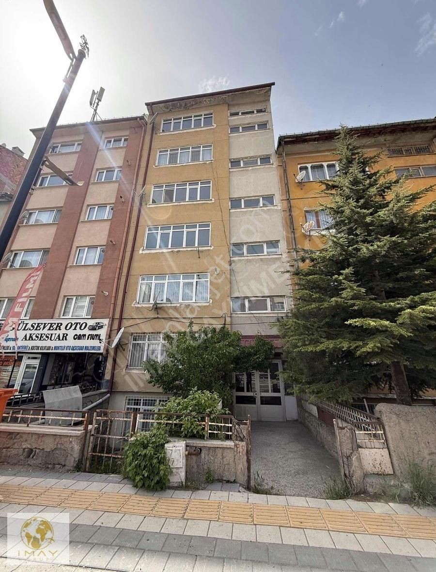 İmay Gayrimenkul'den İstiklal Caddesi Üzeri 2+1 Daire