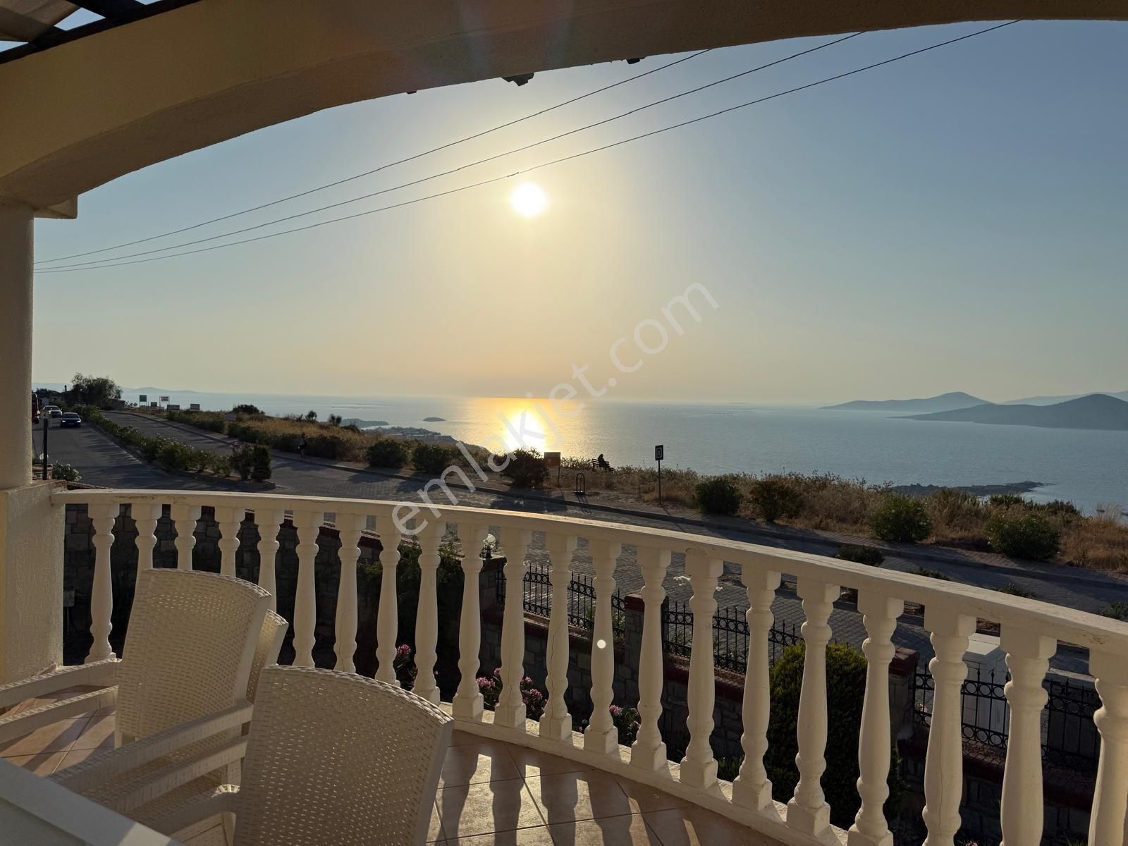 Özel Plajlı Sitede En Ön Bloklarda Full Manzaralı Penthouse Ev - Görsel 2