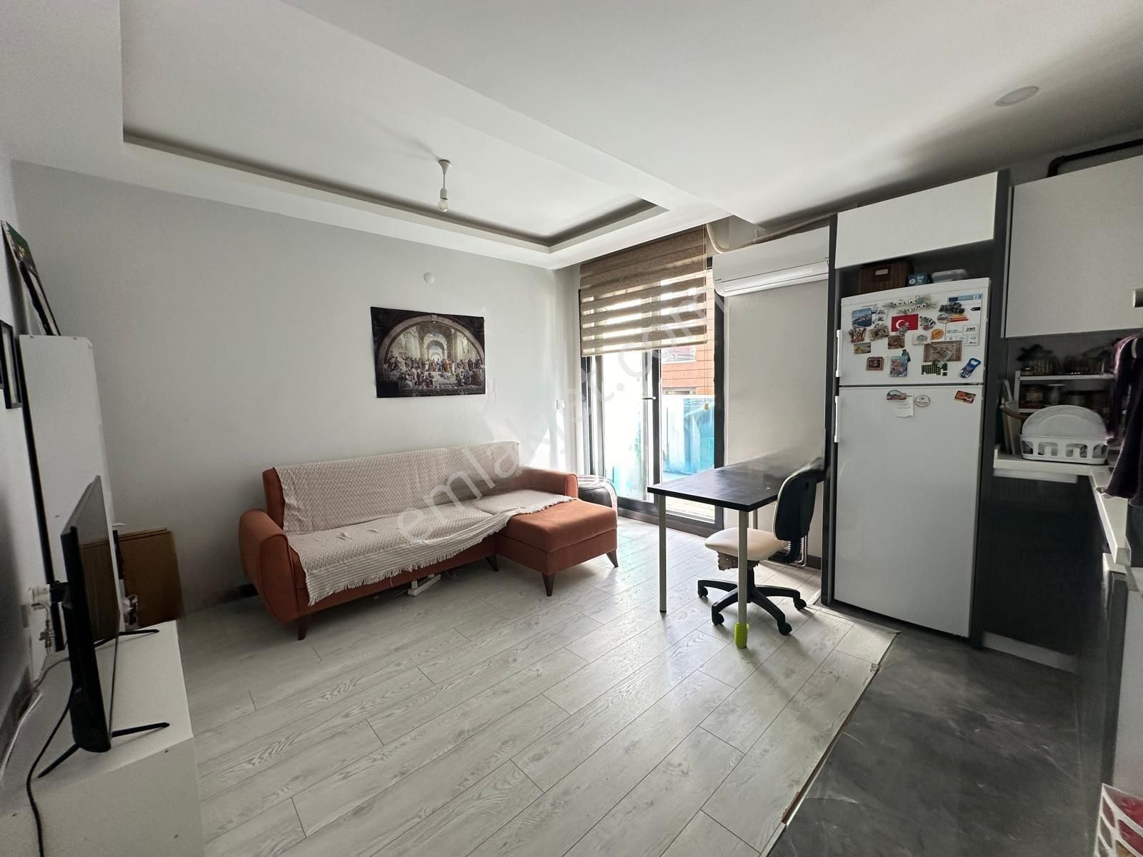 Bornova Küçükpark Yeni Bina 1+1 Satılık Daire - Görsel 11