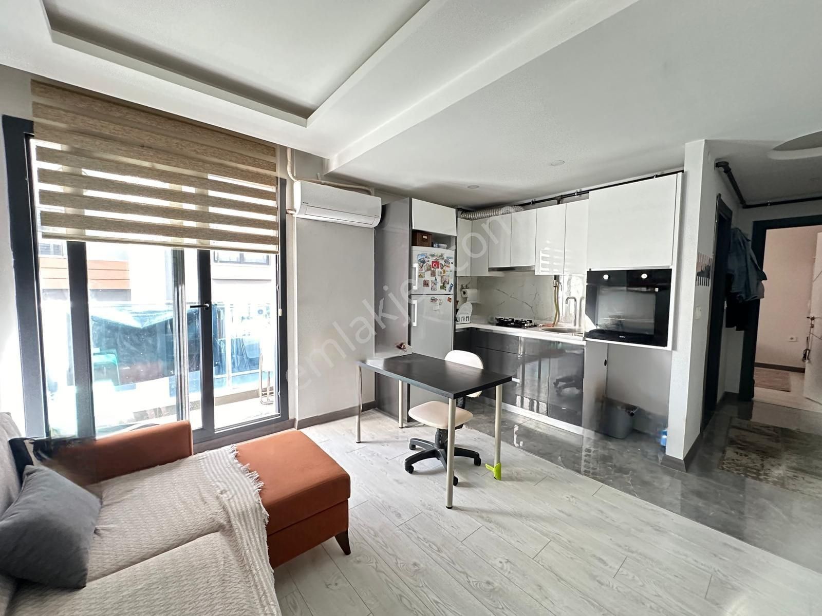 Bornova Küçükpark Yeni Bina 1+1 Satılık Daire - Görsel 12