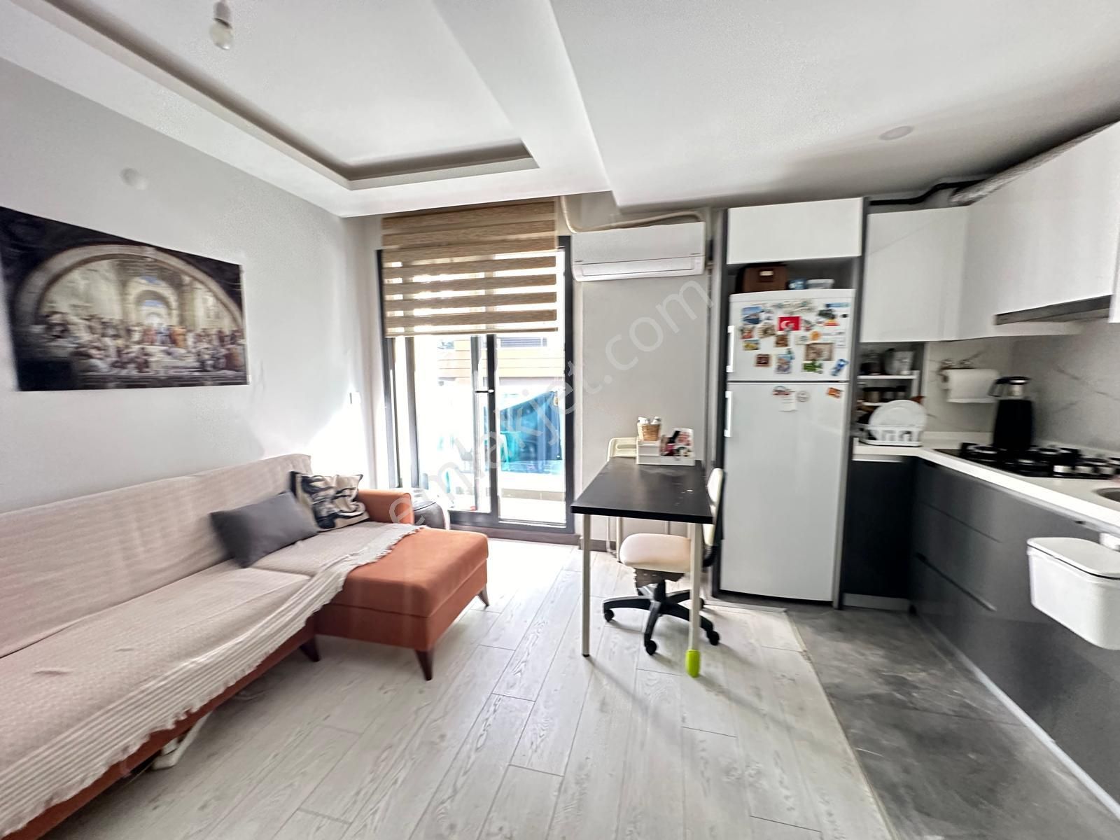 Bornova Küçükpark Yeni Bina 1+1 Satılık Daire - Görsel 4