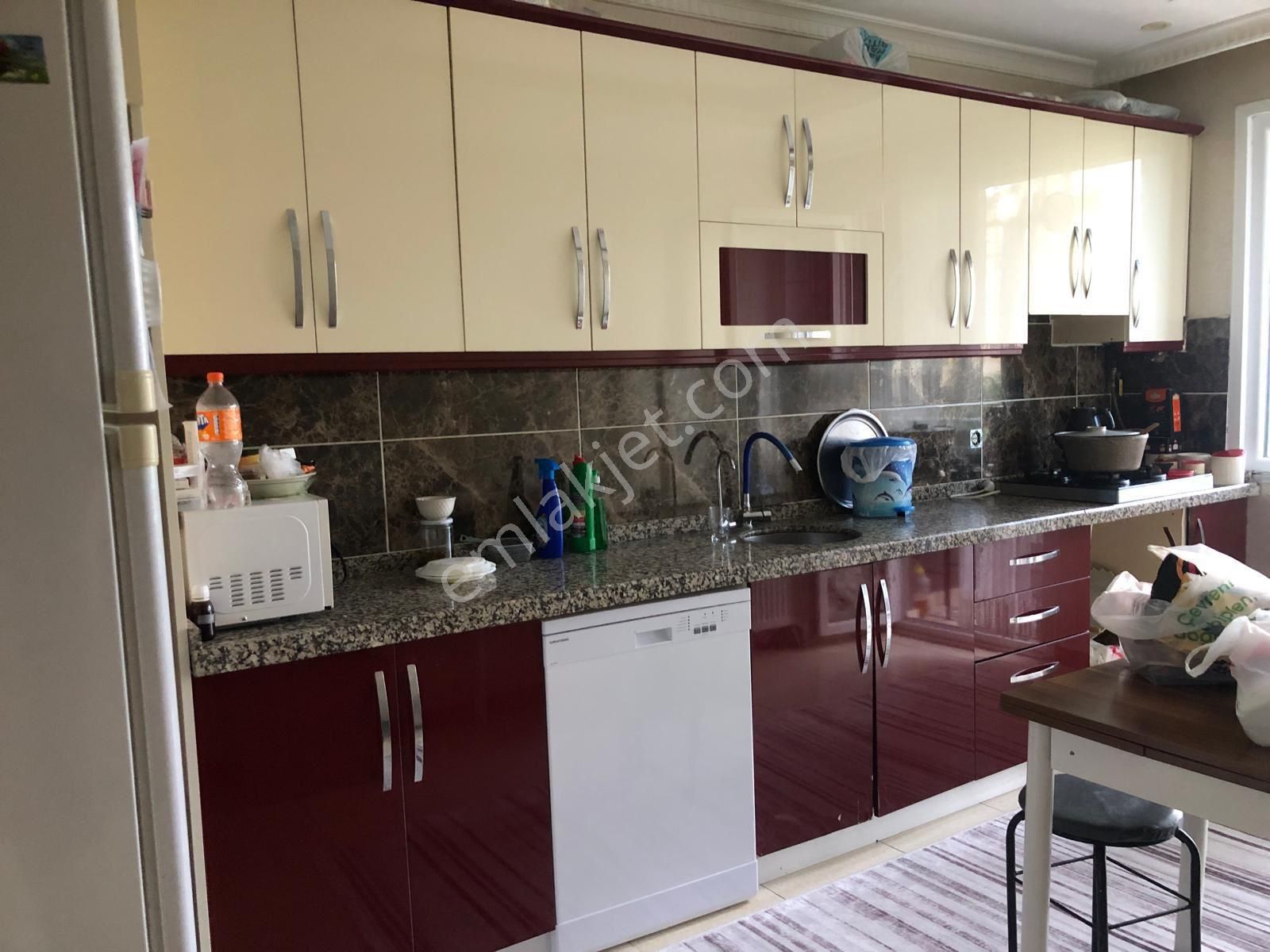 Beylikduzu Gurpinarda Kelepir 3+1 Daire 130m2 - Görsel 2