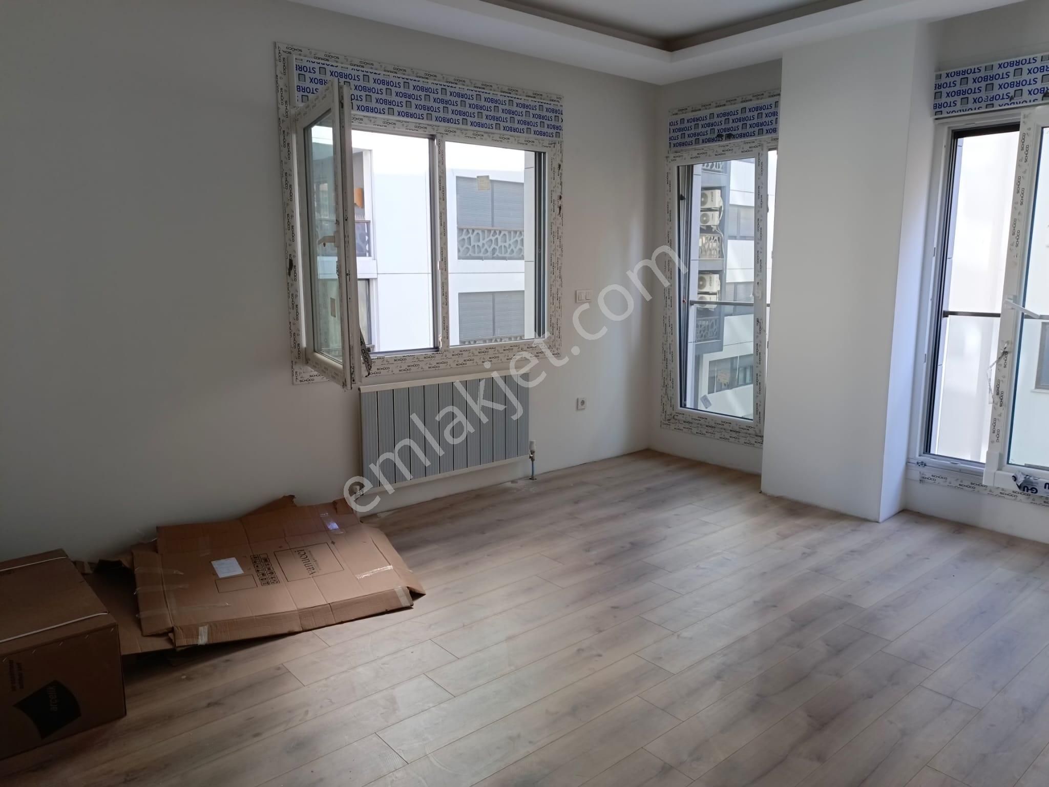 Güvenlikli Sitede Sıfır Ara Katta 2+1 Kapalı Mutfaklı,boş Daire. - Görsel 2