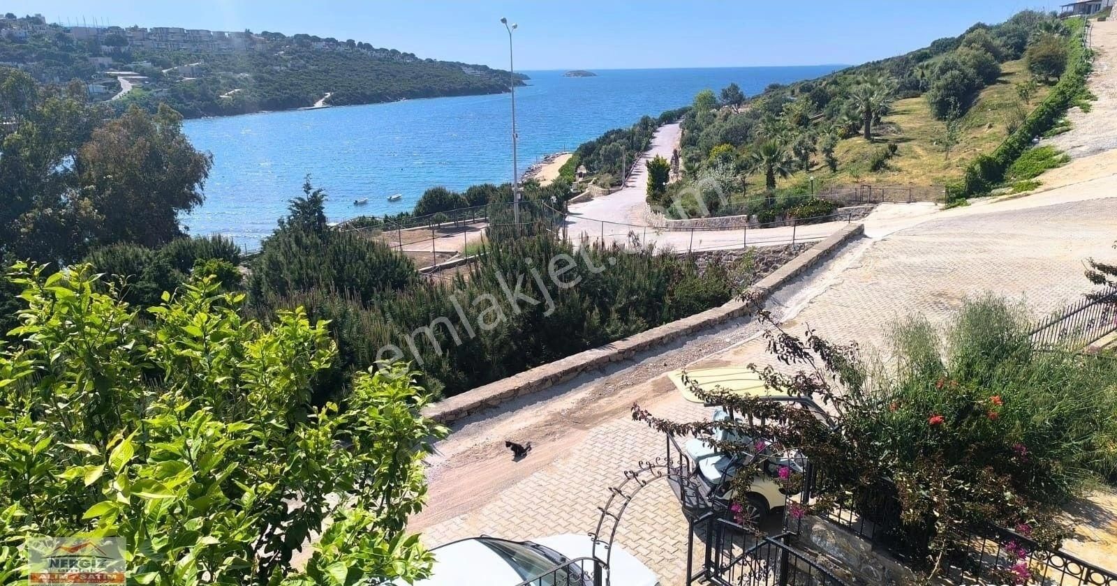 Gültan Sitesinde İlk Sıra Satılık 3+1 Dublex Villa