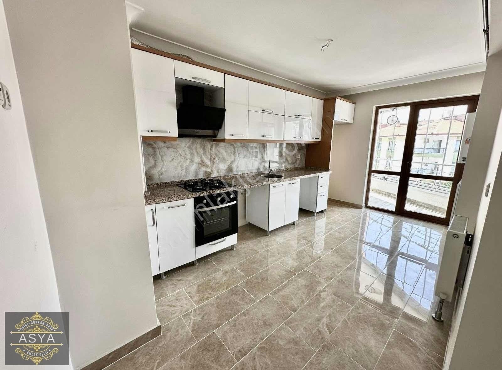 Uyanış Mahallesinde 5 Yıllık Bina Full Yapılı Ön Cephe 3+1