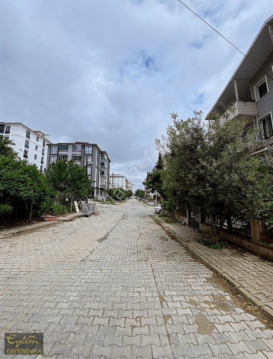 Eylem Gayrımenkul'den Altınova'da 2+1 Kiralık Daire