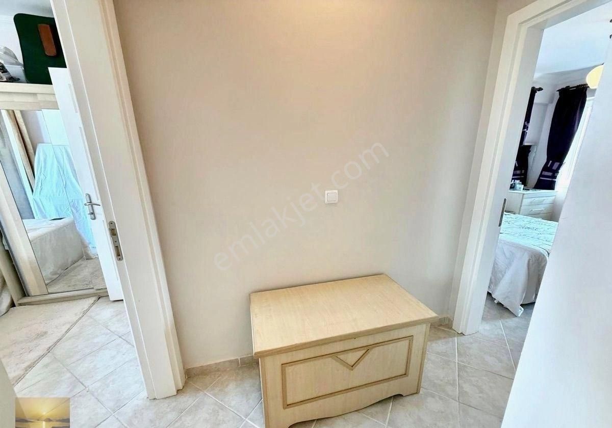 Full Manzaralı Büyük Bahçeli Köşebaşı Ev Özel Plajlı Sitede Acil - Görsel 24