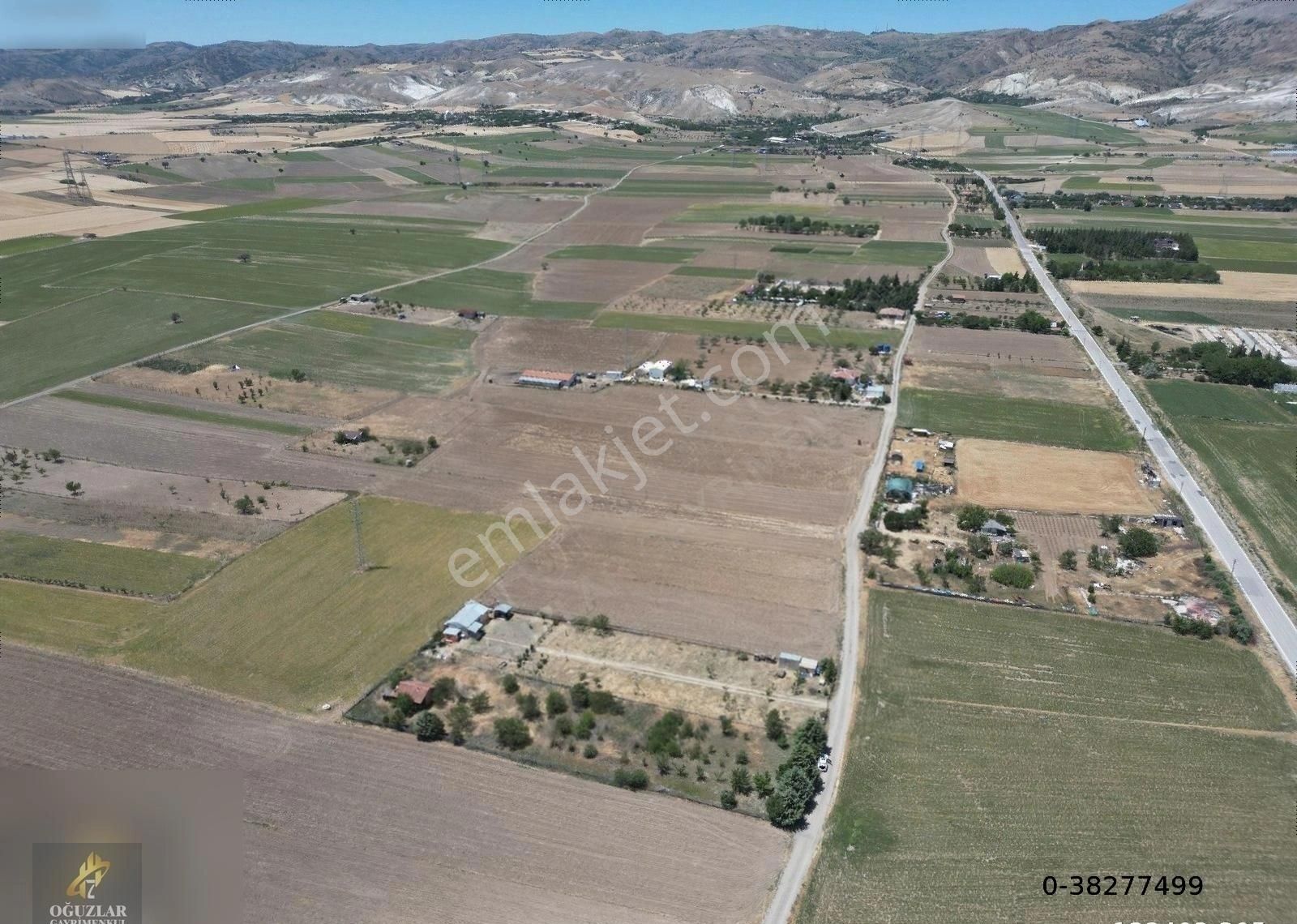 Oğuzlar'dan__ Yenikent'e 2 Dk Kurulu Düzen 2650m2 Tek Tapu Bahçe