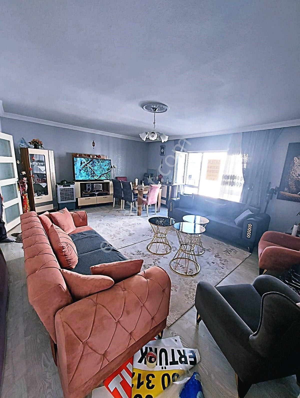 Cihandan Demetevlerde Hastane Metro Yakını Satlık 3+1 Daire - Görsel 5