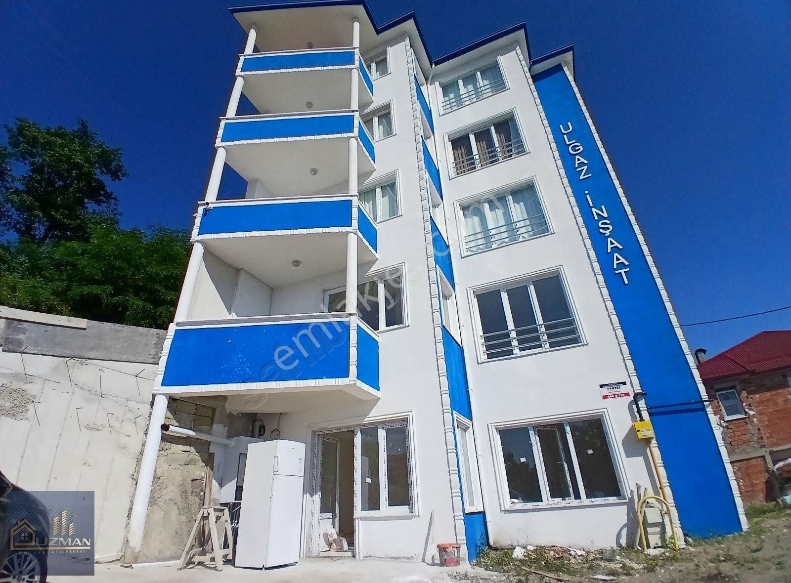 Uzman Emlak'tan 100m2 Deniz Manzaralı Satılık Sıfır Daire...