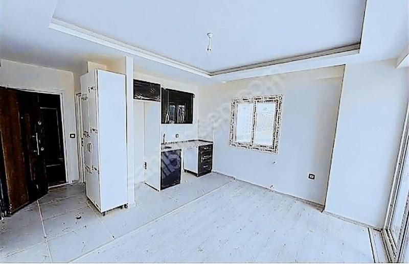 Çınarlı Mhl. Bulvar Üzeri 1+1 Daire Balkonlu 3 Cepheli Satılık