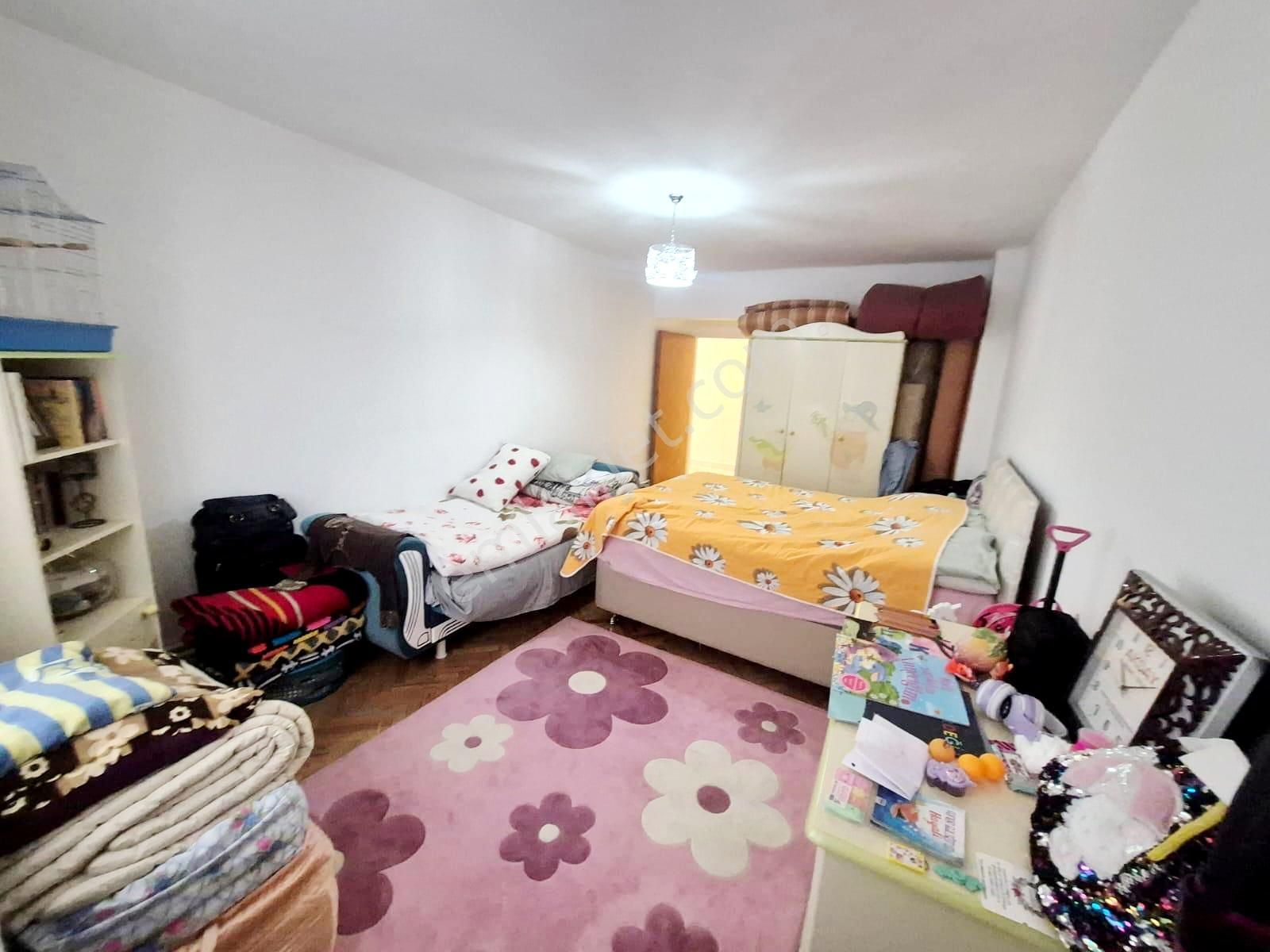 Uzman Emlak'dan Yunusemre Caddesi Yakını Orta Katta Bağımsız 3+1 Daire - Görsel 17