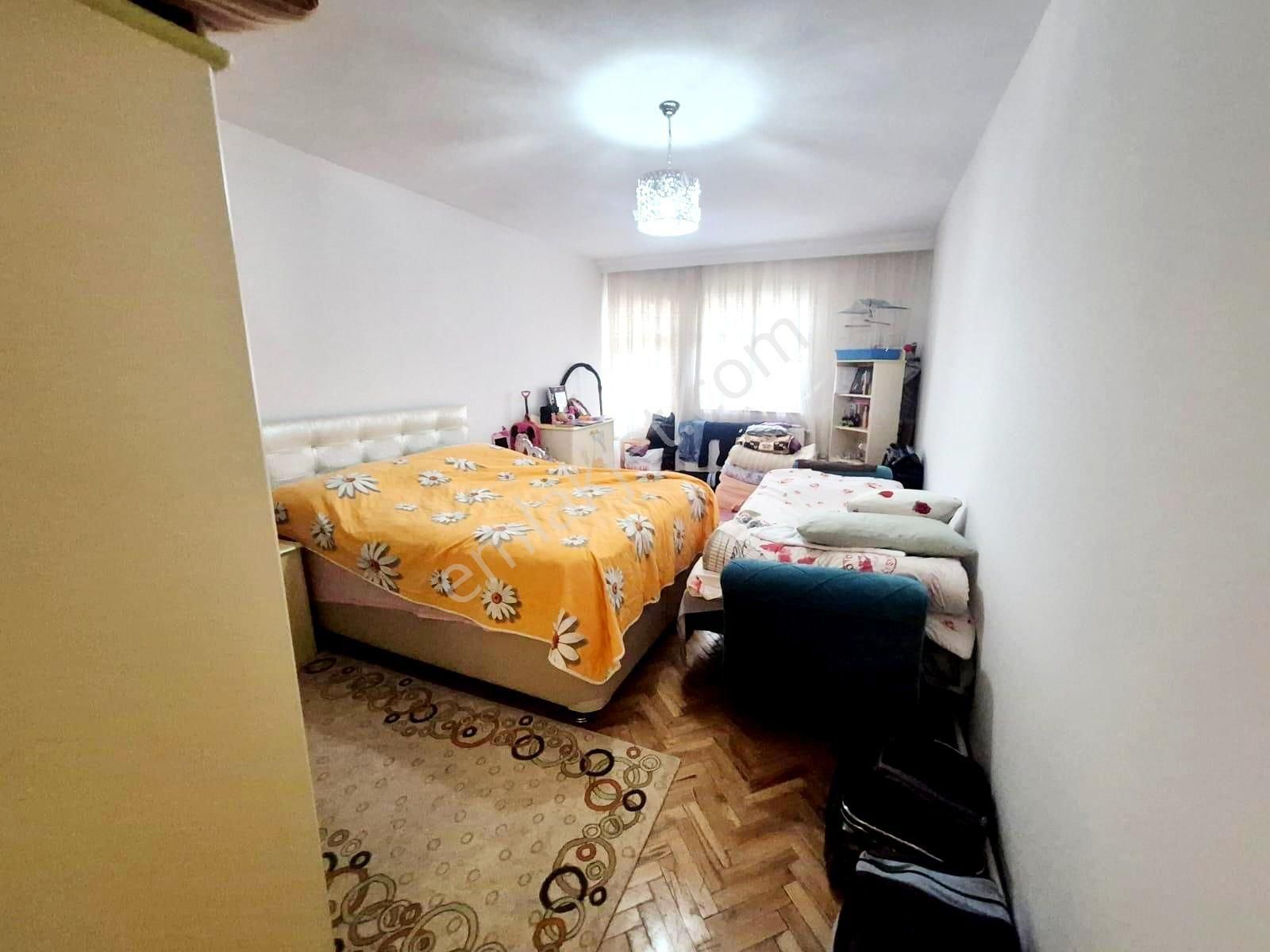 Uzman Emlak'dan Yunusemre Caddesi Yakını Orta Katta Bağımsız 3+1 Daire - Görsel 14