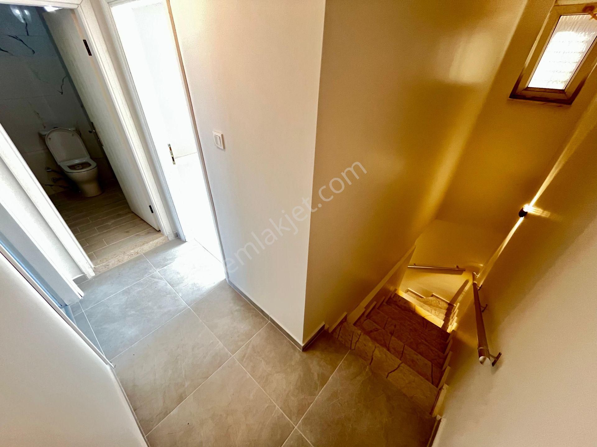 Sezgin Emlaktan Güre Çamlıbel’de Denize Sıfır, Müstakil Bahçeli, Cam Balkonlu Lüks Dubleks Villa! - Görsel 30