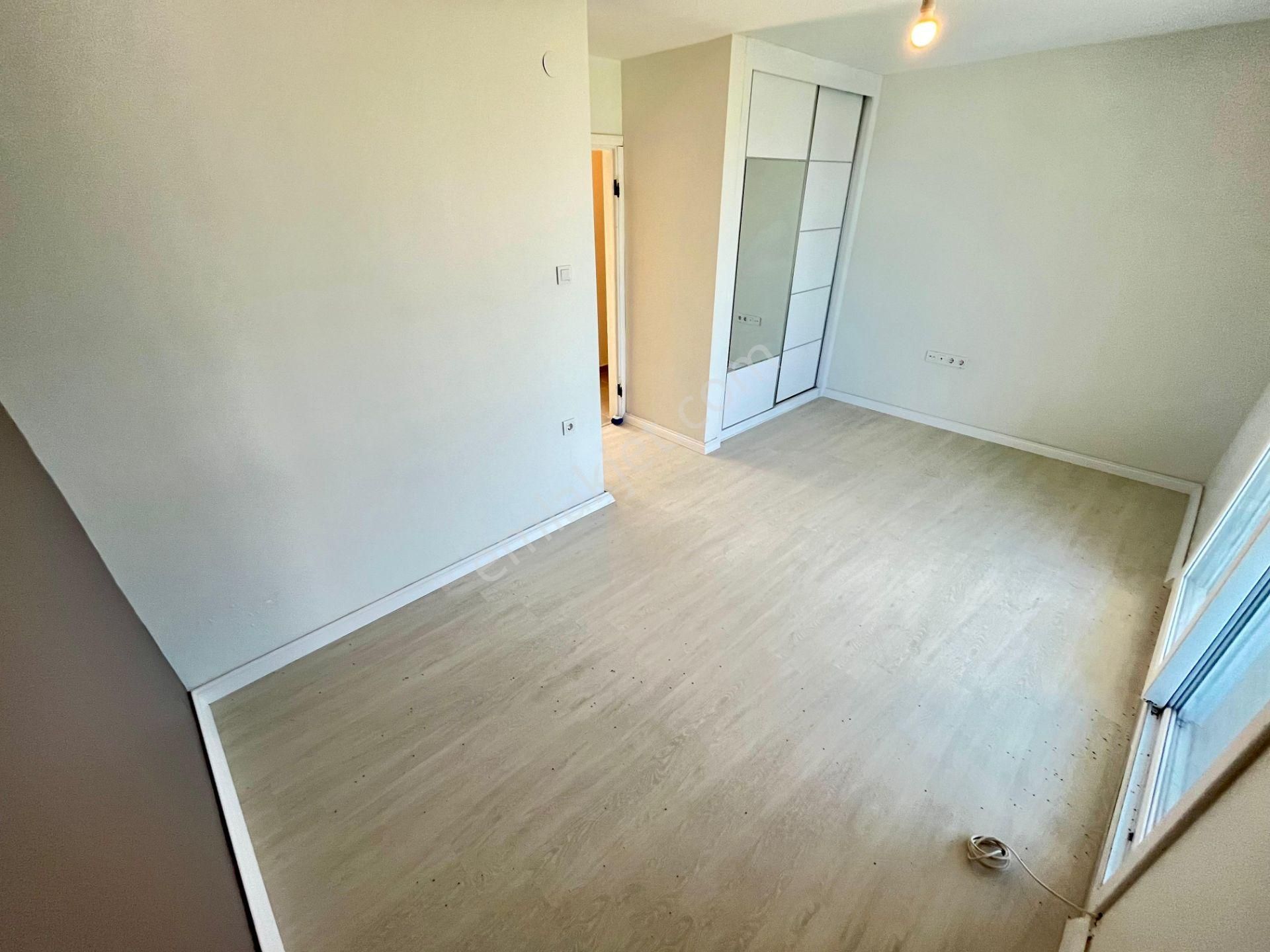 Sezgin Emlaktan Güre Çamlıbel’de Denize Sıfır, Müstakil Bahçeli, Cam Balkonlu Lüks Dubleks Villa! - Görsel 22