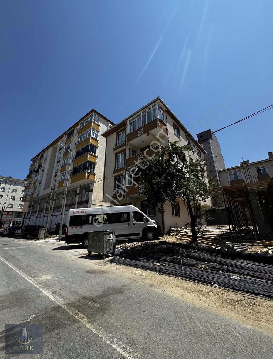 Merkezi Konum 2+1 Yüksek Giriş Ön Cephe Satılık Daire