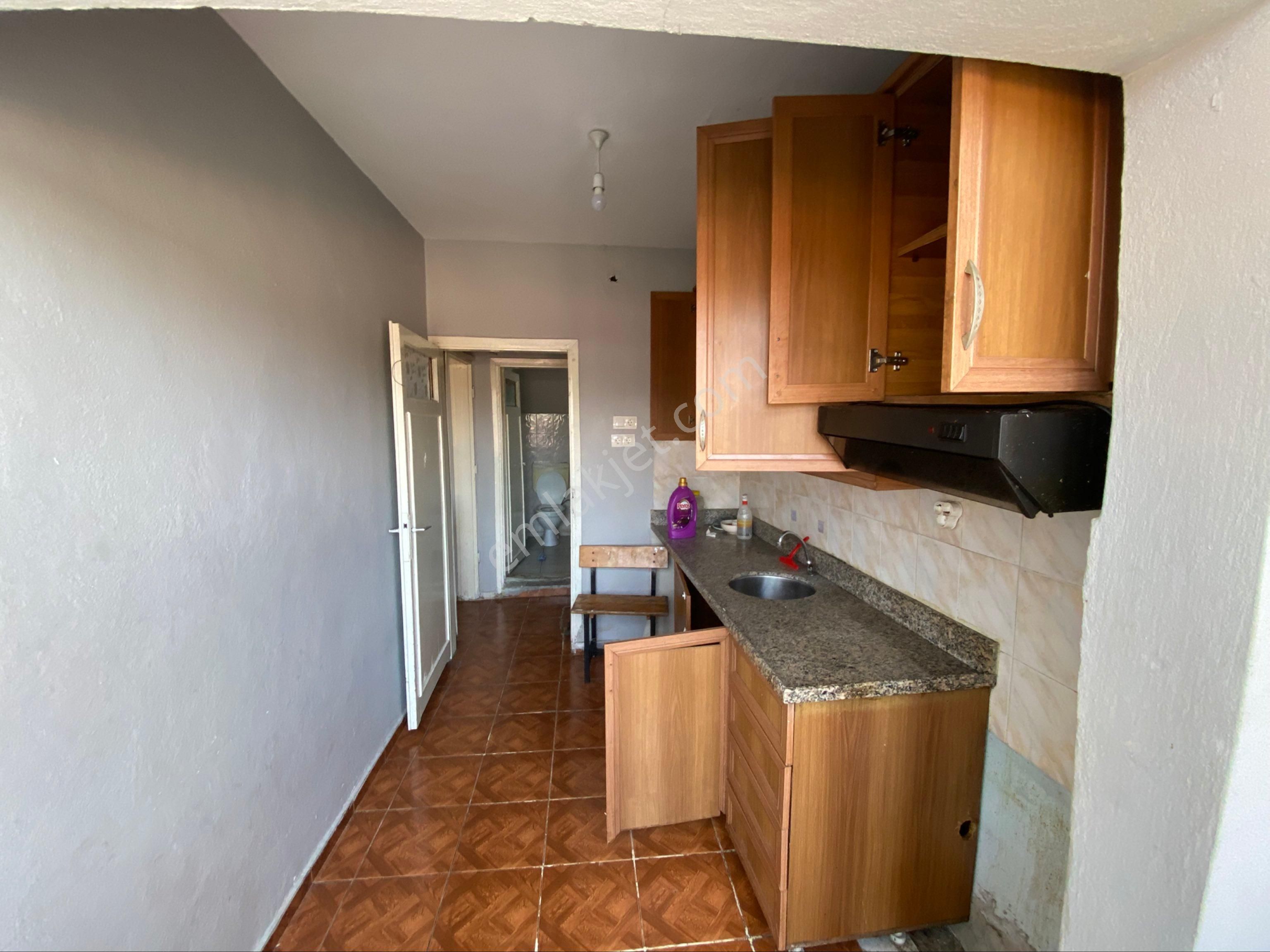 Acıbam Hastanesi Civarı 3 Katlı Satılık Müstakil Ev - Görsel 14