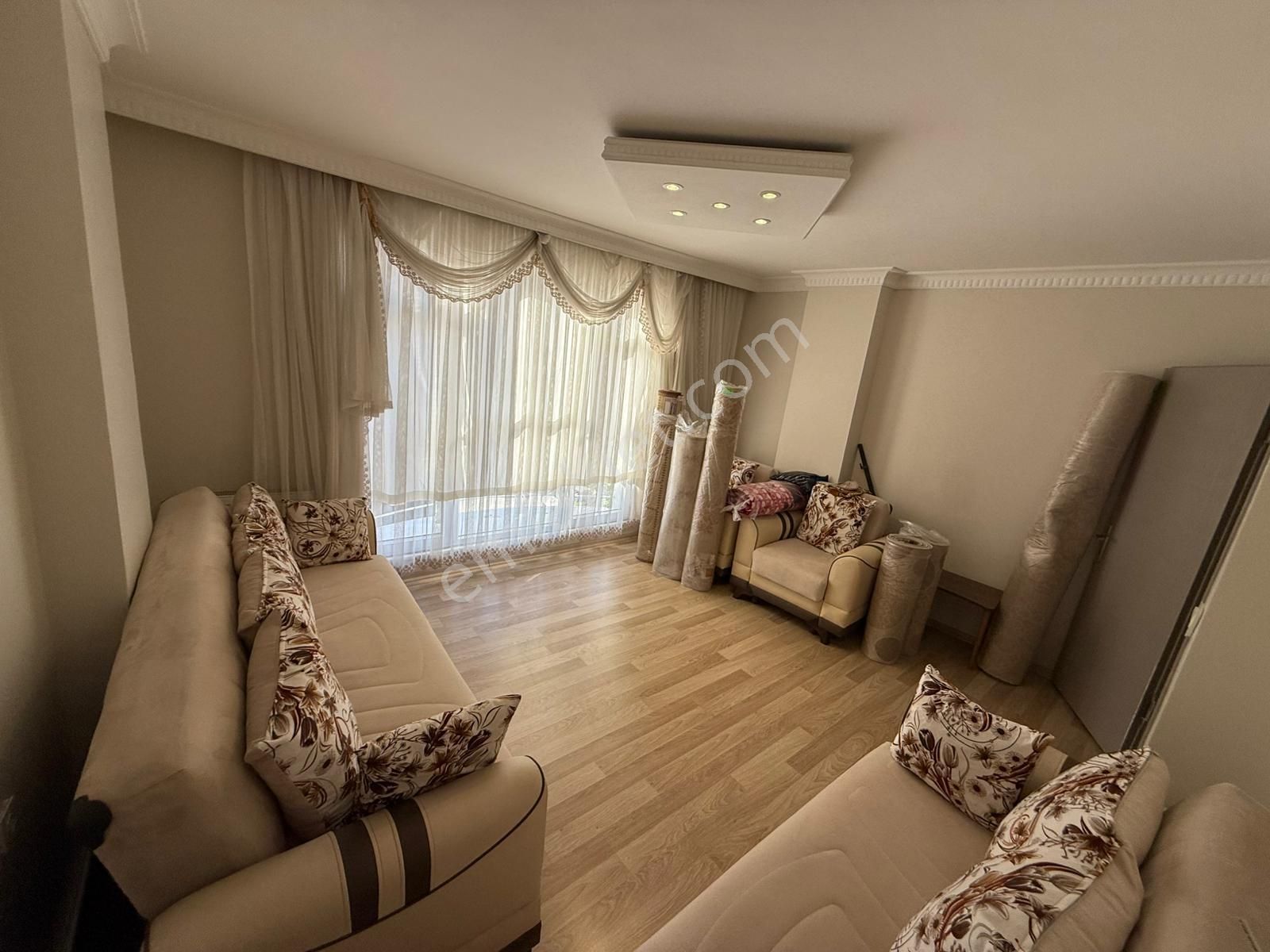 Home'dan İsmetpaşa Mah'de 2+1 110m² Asansörlu Ara Kat Daire Acil