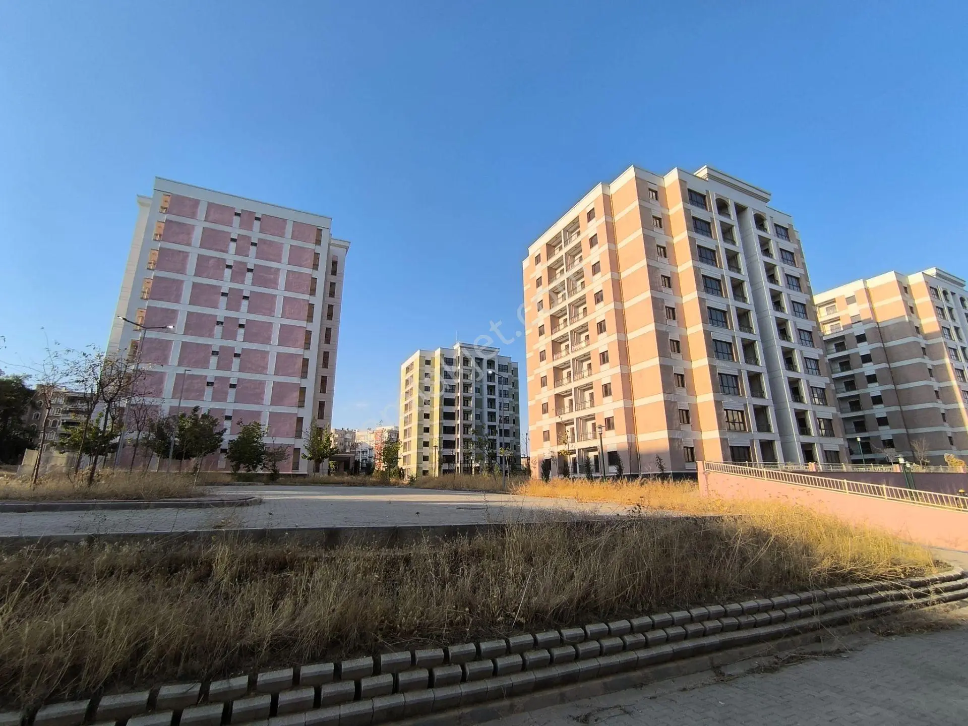 Yenişehir Bulvar Üzeri Geniş Ve Ferah Satılık Sıfır 4+1 Toki Daireleri - Görsel 2