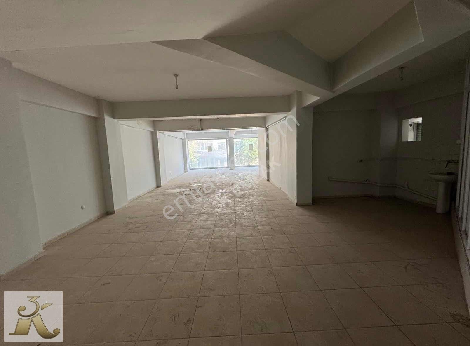 3k Emlak'tan Kiralık 170 M2 Cadde Üzeri Dükkan
