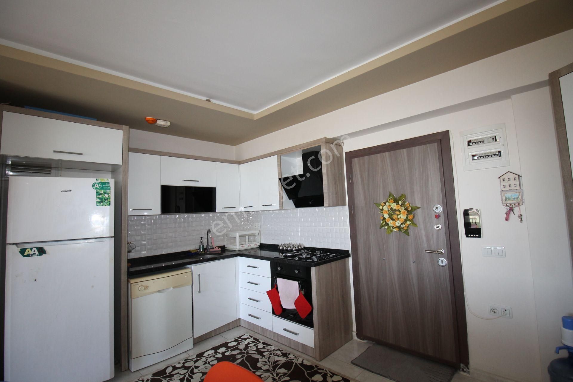 Retro’dan Tece’de Site İçi Fiziki Güvenlikli Lüks Eşyalı Kiralık 1+1 - Görsel 4