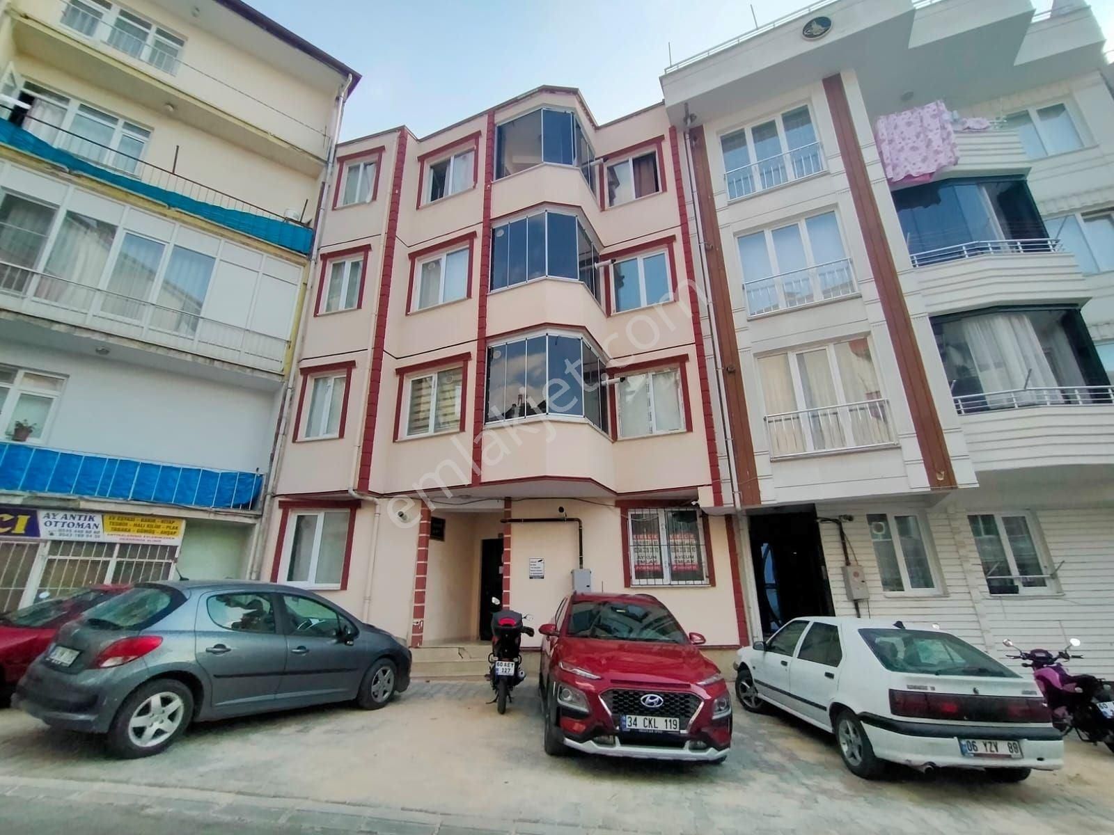 Vadi Emlak'tan Mehmetpaşa Mahallesinde Eşyalı Satılık 2+1 Daire