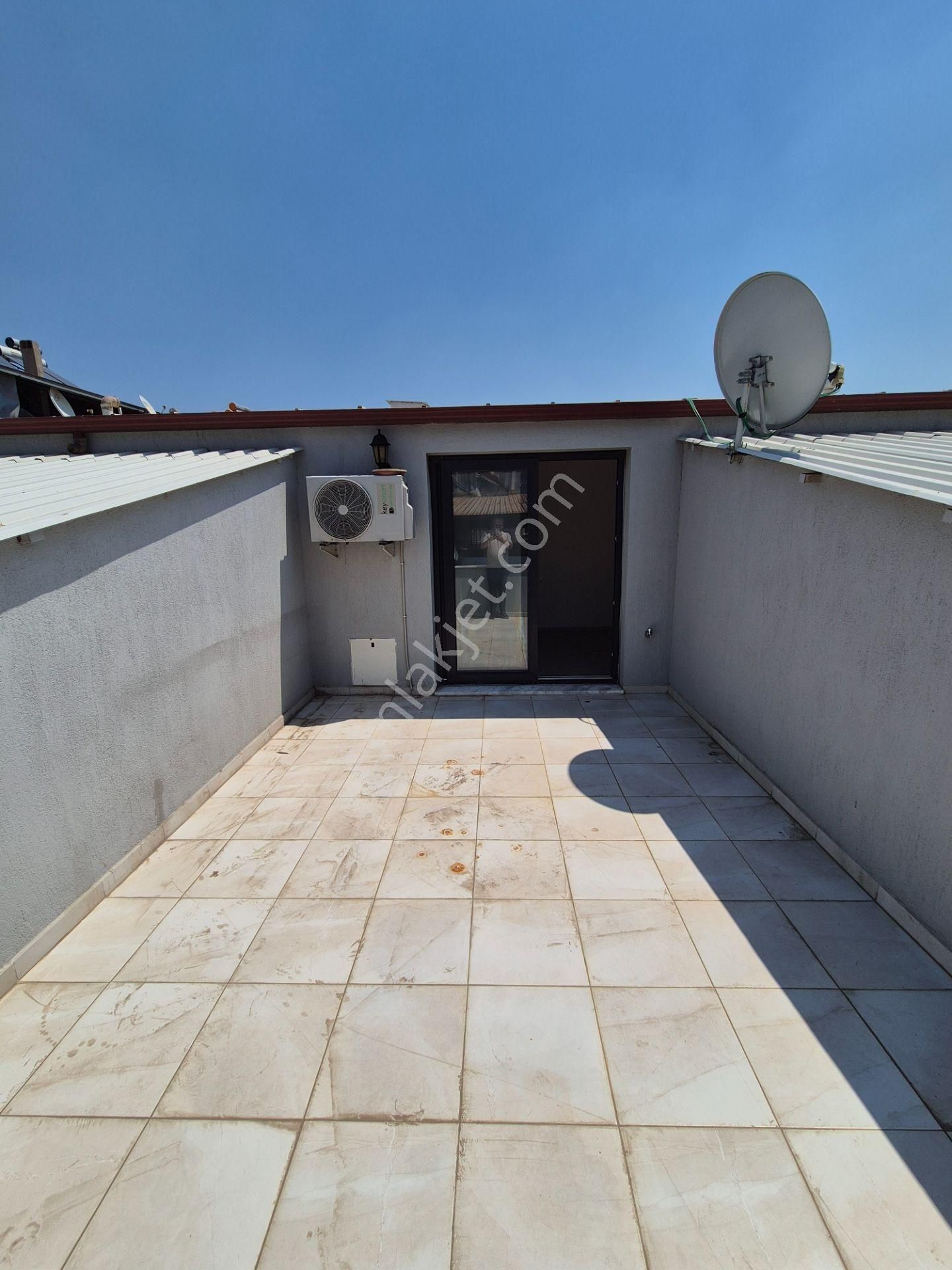 Egelimden Çarşı Merkezde Kiralık 3+1 Asansörlü Doğalgazlı Klimalı Dubleks Teraslı Daire - Görsel 13