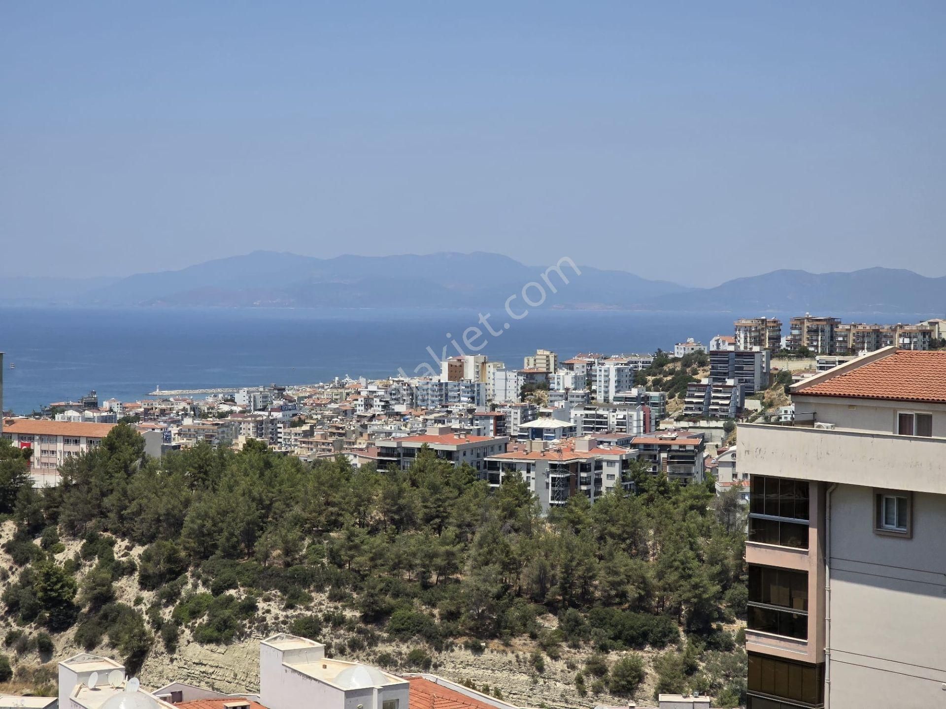Satılık Deniz Manzaralı Kapalı Mutfaklı 3+1 Bakımlı Daire