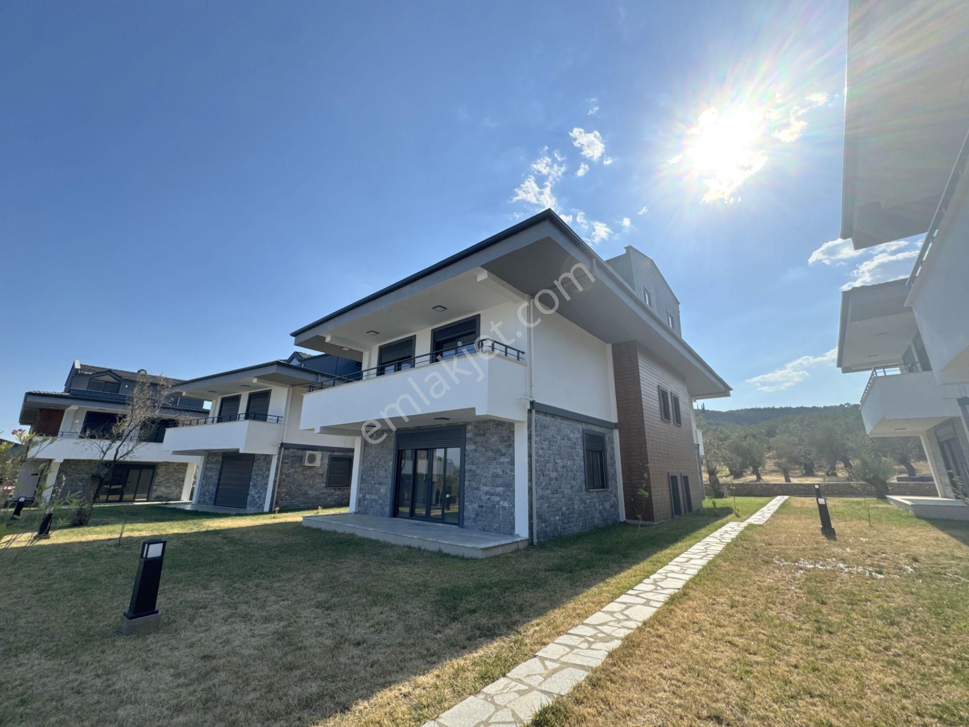 💥💥 Güç Gayrimenkul'den Güre'de Kazdağları Manzaralı Yüzme Havuzlu Sıfır Satılık 3+1 Villa - Görsel 2