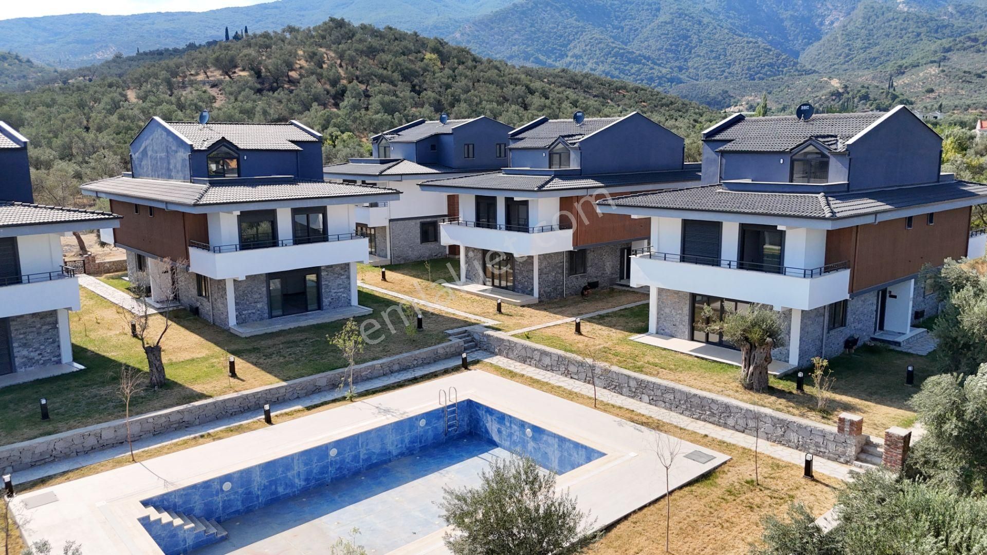 💥💥 Güç Gayrimenkul'den Güre'de Kazdağları Manzaralı Yüzme Havuzlu Sıfır Satılık 3+1 Villa - Görsel 11