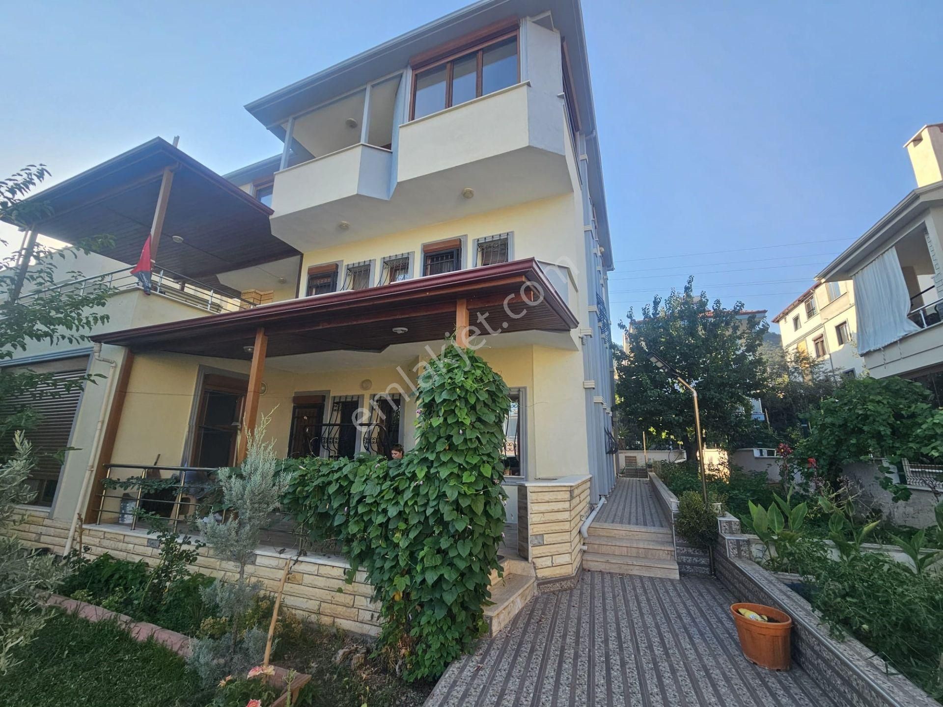 Edremit Altınoluk'ta 575 M2 Arsa İçerisi Satılık Müstakil Villa! - Görsel 3