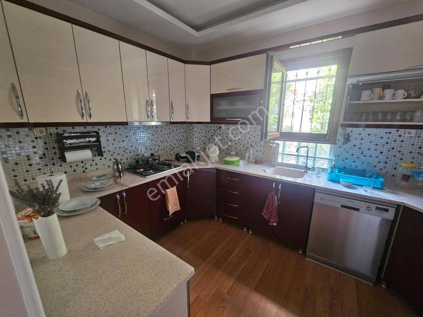 Edremit Altınoluk'ta 575 M2 Arsa İçerisi Satılık Müstakil Villa! - Görsel 17